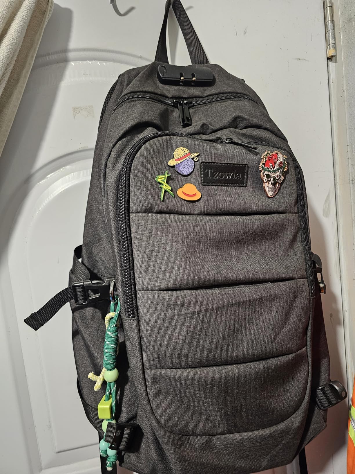 Tzowla 35 Liter Anti Theft Backpack with Giant Tumbler Holder Pocket and Lock,15.6 Inch Laptop Backpack customer photo 1