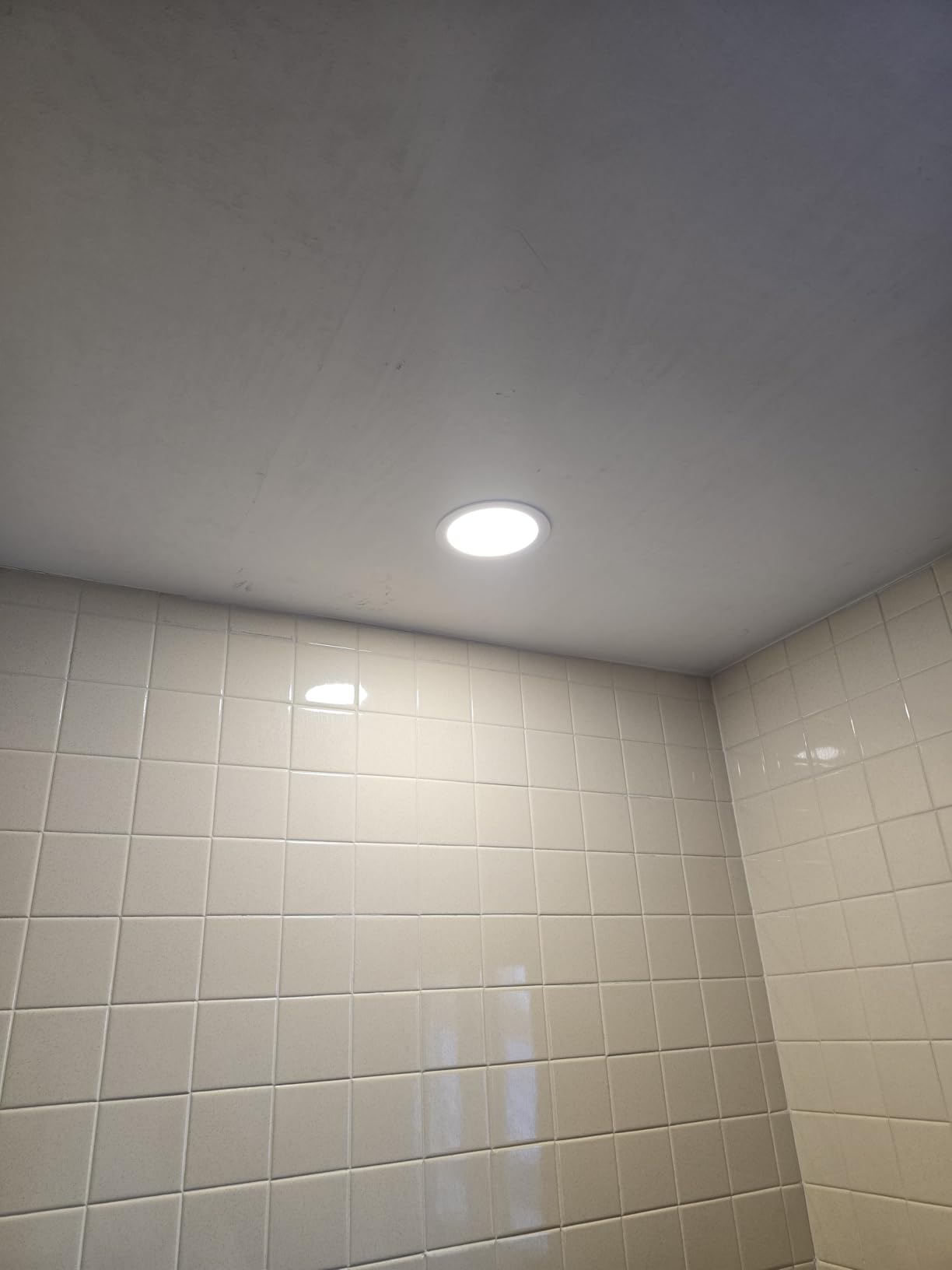 Amico 6 Pack 4 Inch LED Recessed Light with Junction Box, 5CCT, 800LM, 11W | 2700K-5000K, 5%-100% Dimmable, 120V, White, Metal Housing, Ultra-Thin Canless Wafer Downlight, ETL, FCC, IC & Damp Rated customer photo 1