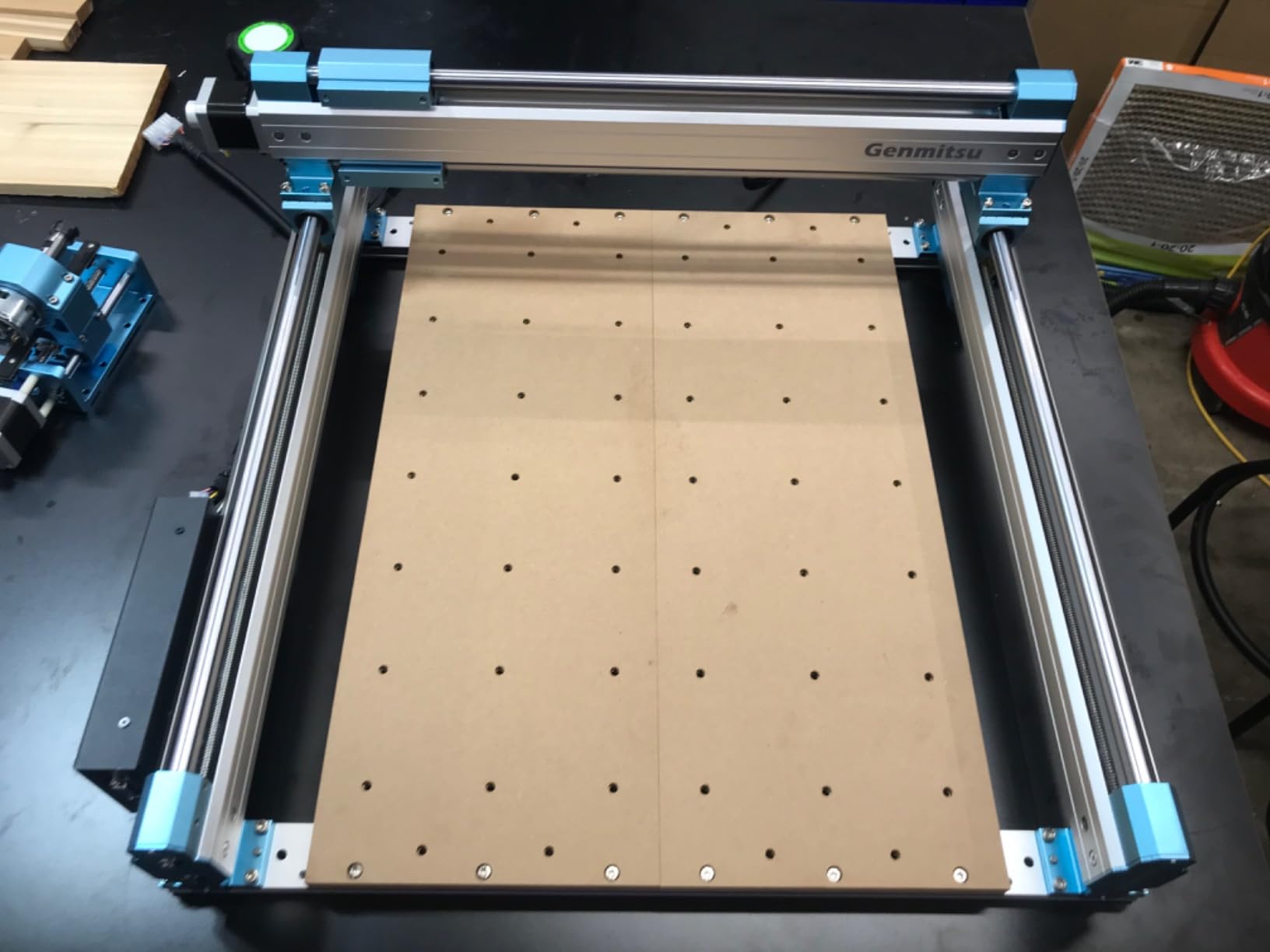 Genmitsu 4040-PRO CNC Router Machine for Metal Acrylic Cutting Milling customer photo 2