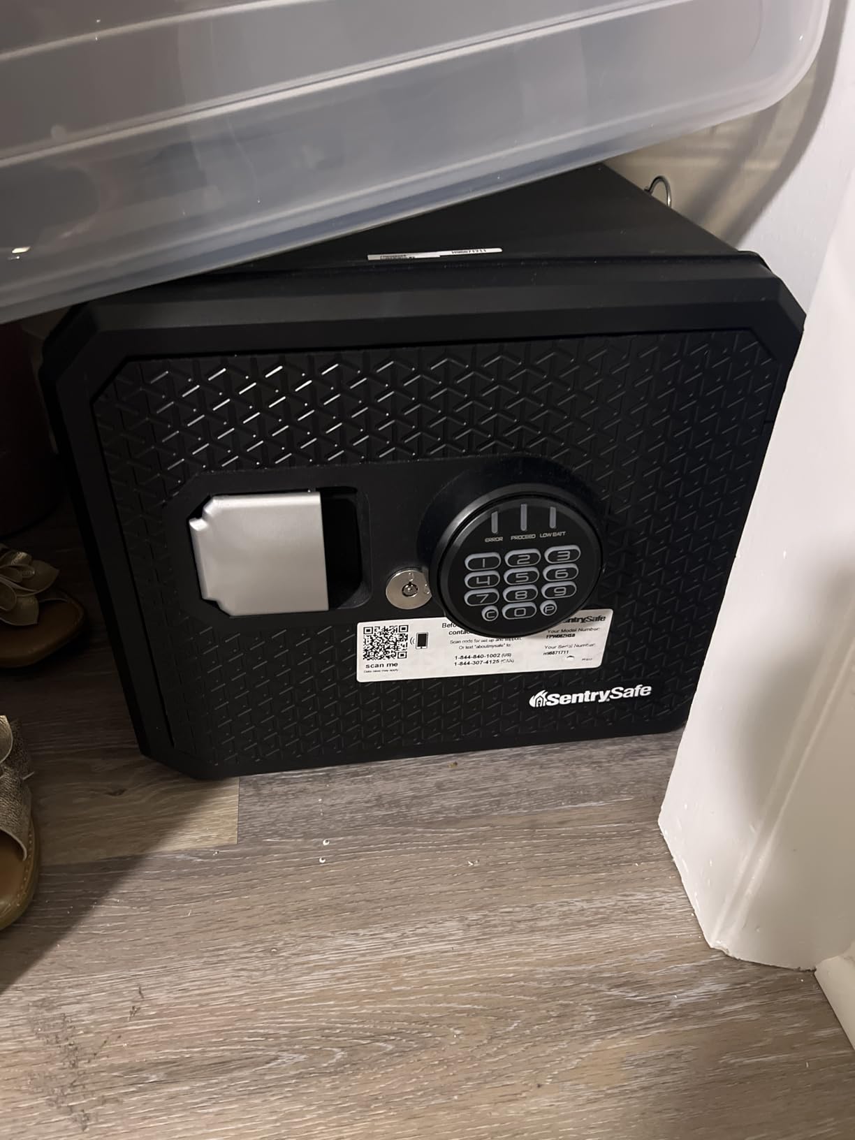 SentrySafe Fireproof and Waterproof Large Safe with Digital Keypad, Override Key, and Adjustable Shelf for Home, Dorm, or Office, 0.81 Cubic Feet, FPW082HSB customer photo 1