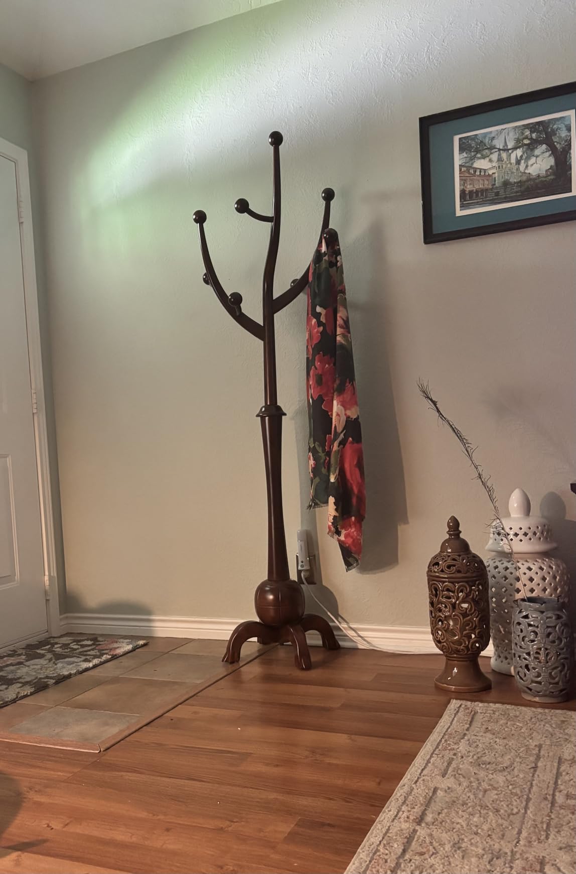 Coat Rack Freestanding Wood Coat Tree Rack with 8 Hooks, Creative Design Tree Branch-look, Standing Coat Rack Clothes Hanger Stand with Sturdy Base for Entryway, Hallway, Bedroom - Load 160lb (Walnut) customer photo 1