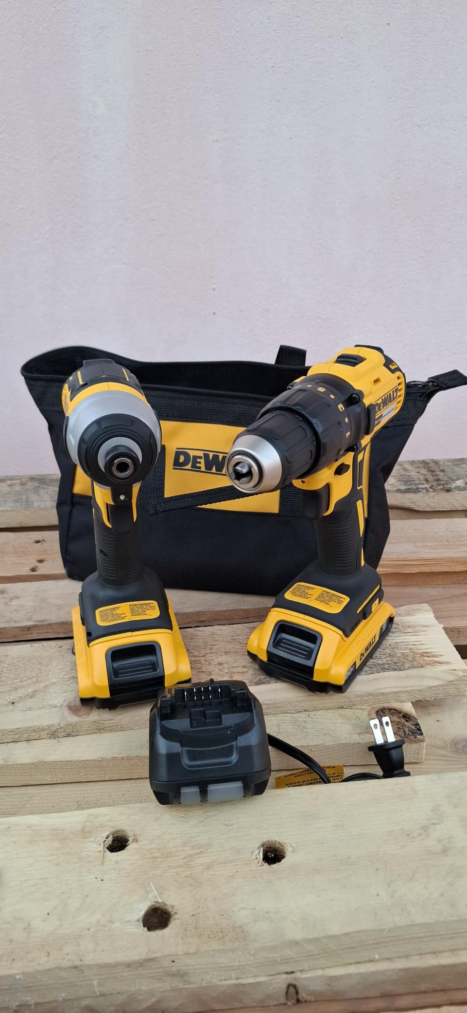DEWALT 20V MAX Drill and Impact Driver (DCK277D2) customer photo 1