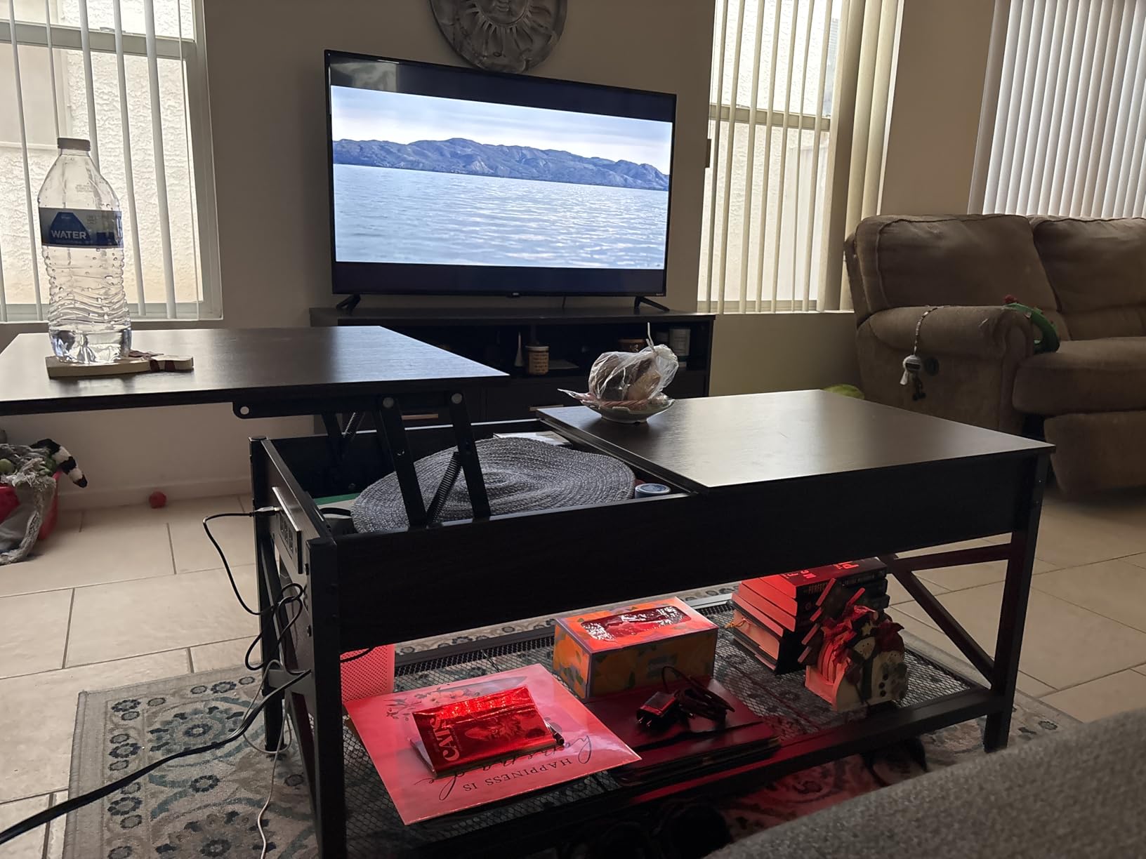 Aheaplus Black Lift-Top Coffee Table with LED Light, Power Outlets and Storage Shelf customer photo 1