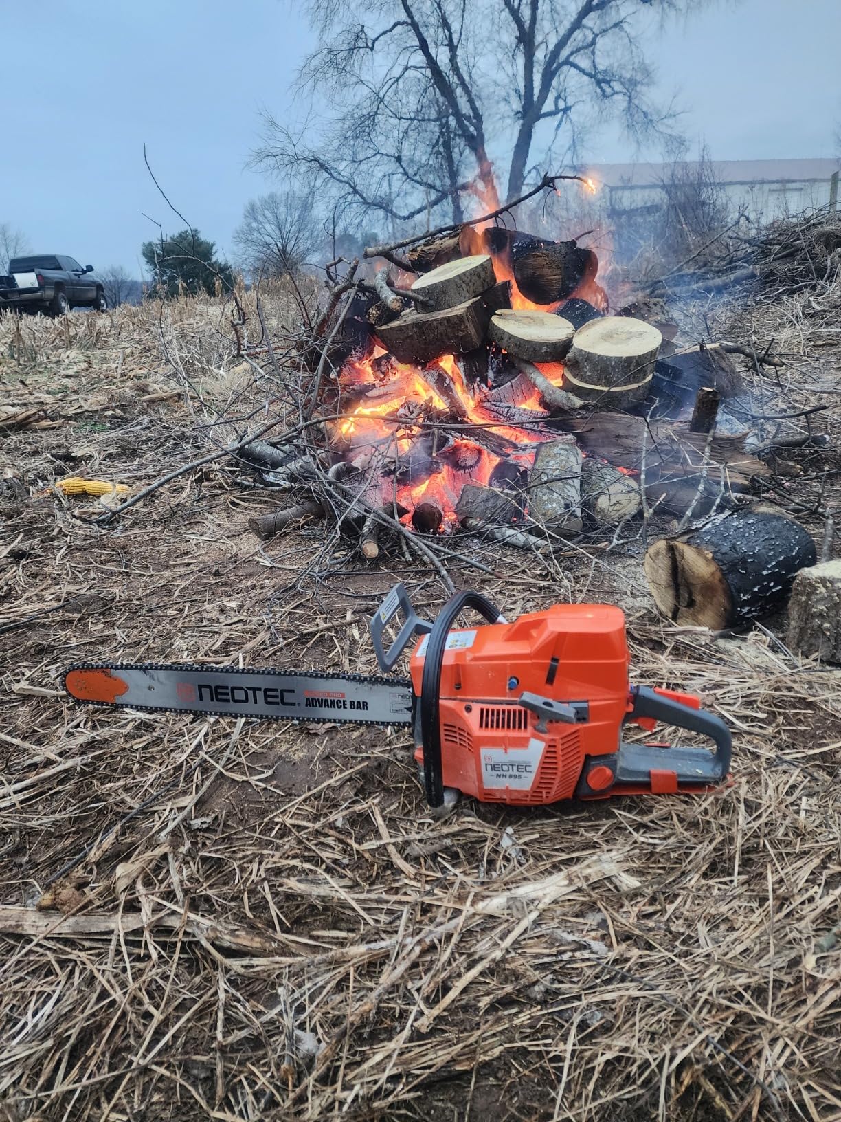 NEO-TEC NH895 94cc Gas Chainsaw 24 Inch 2-Stroke Gas Powered Chain Saw All Parts Compatible with Husqvarna 394 395 394XP 395XP Professional Motosierra De Gasolina for Heavy Duty Tree Cutting Clearing customer photo 1