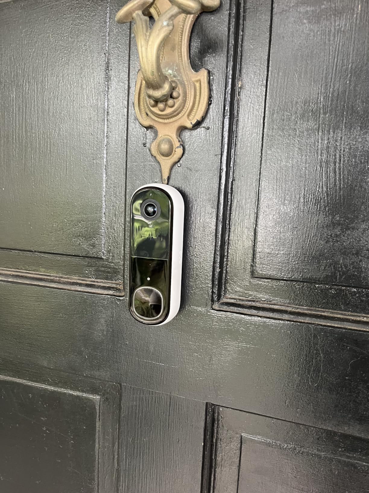 Arlo Video Doorbell 2K (2nd Gen, Latest Release), Wireless or Wired, Package Detection, Person & Vehicle Recognition, 1-Month Secure Plan, 2-Way Audio, Night Vision, Head to Toe Video View customer photo 2