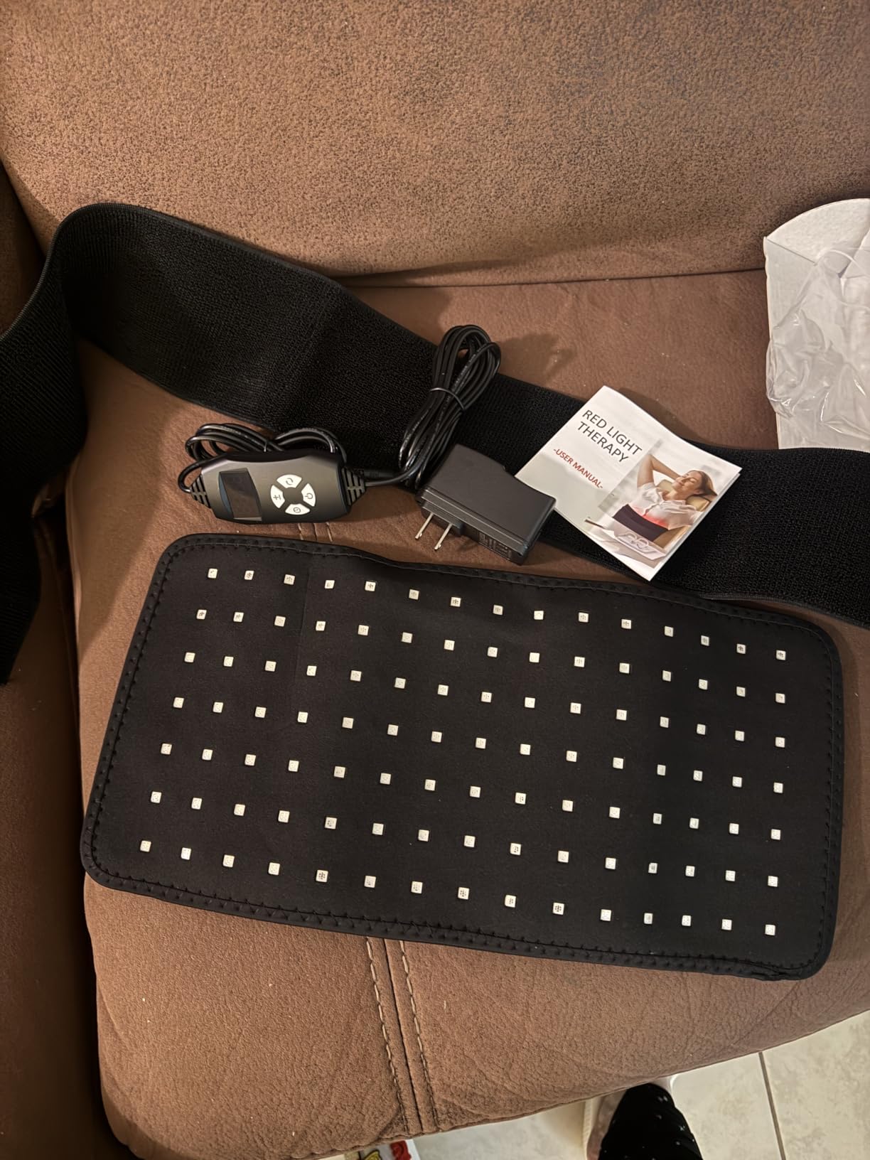 Red Light Heating Pad for Body Back Knee Shoulder Hands Feet 660nm 850nm Home Use 3 Chips in 1 Infrared Wrap Belt Gift for Women Men (Corded) customer photo 2