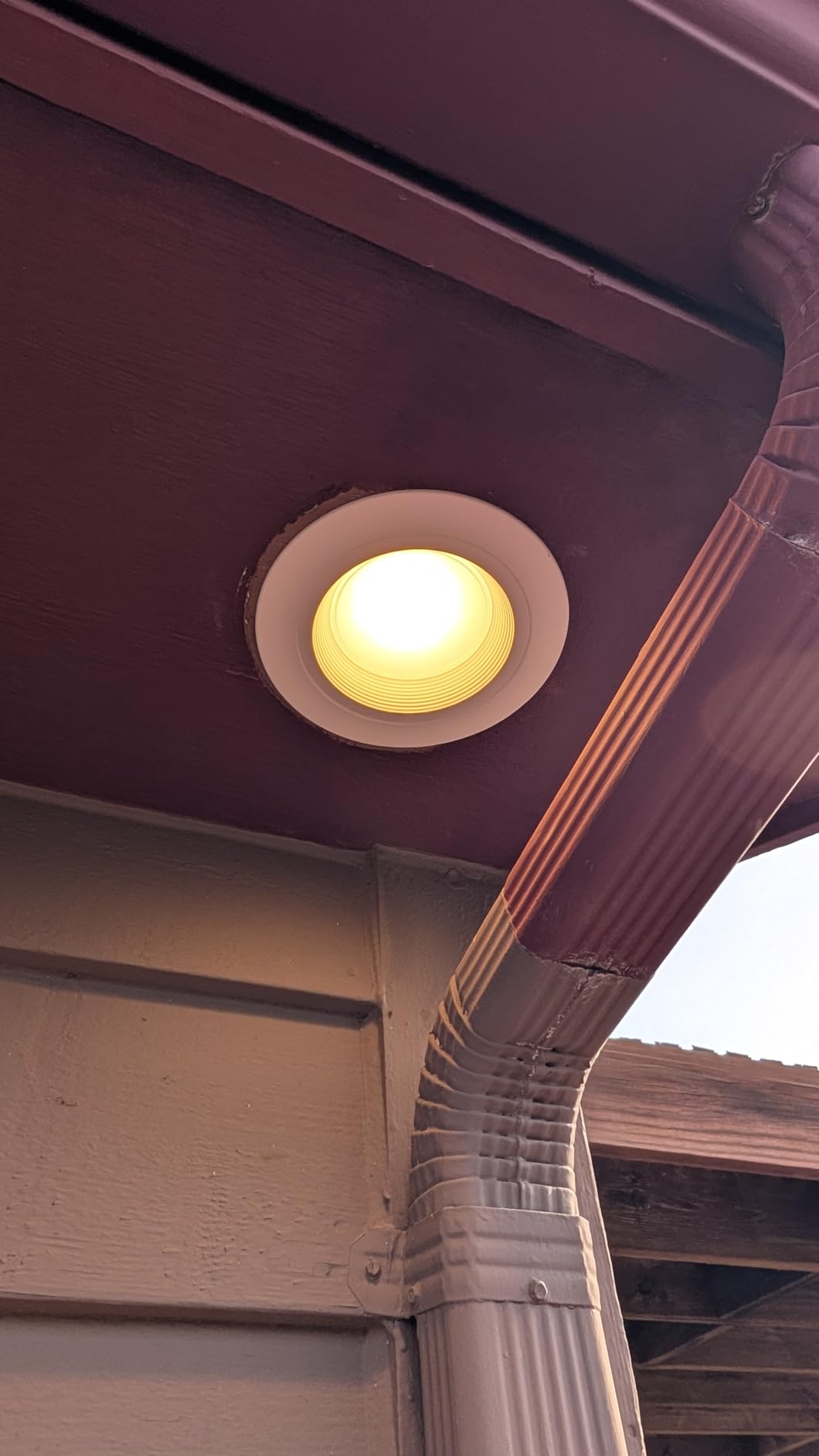 HALO RL 4 inch LED recessed Can Light Trim, 5CCT, dimmable, 600/900 lm | recessed baffle retrofit can light trim, low glare, wet-rated for showers and outdoor use, Dims to 5% + dim to warm customer photo 2
