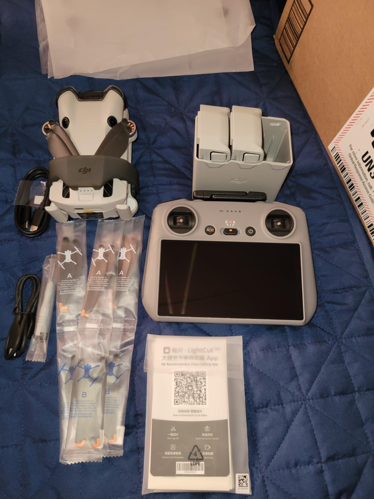 DJI Mini 4 Pro Fly More Combo with DJI RC 2, Drones with Camera for Adults 4K, Under 0.549 lbs/249 g, 3 Batteries for up to 102 Mins Flight Time, Smart Return to Home, Drone for Beginners | 4k/60 HDR, Omnidirectional Sensing, O4 Up to 20 Km, (3 Batteries) customer photo 2