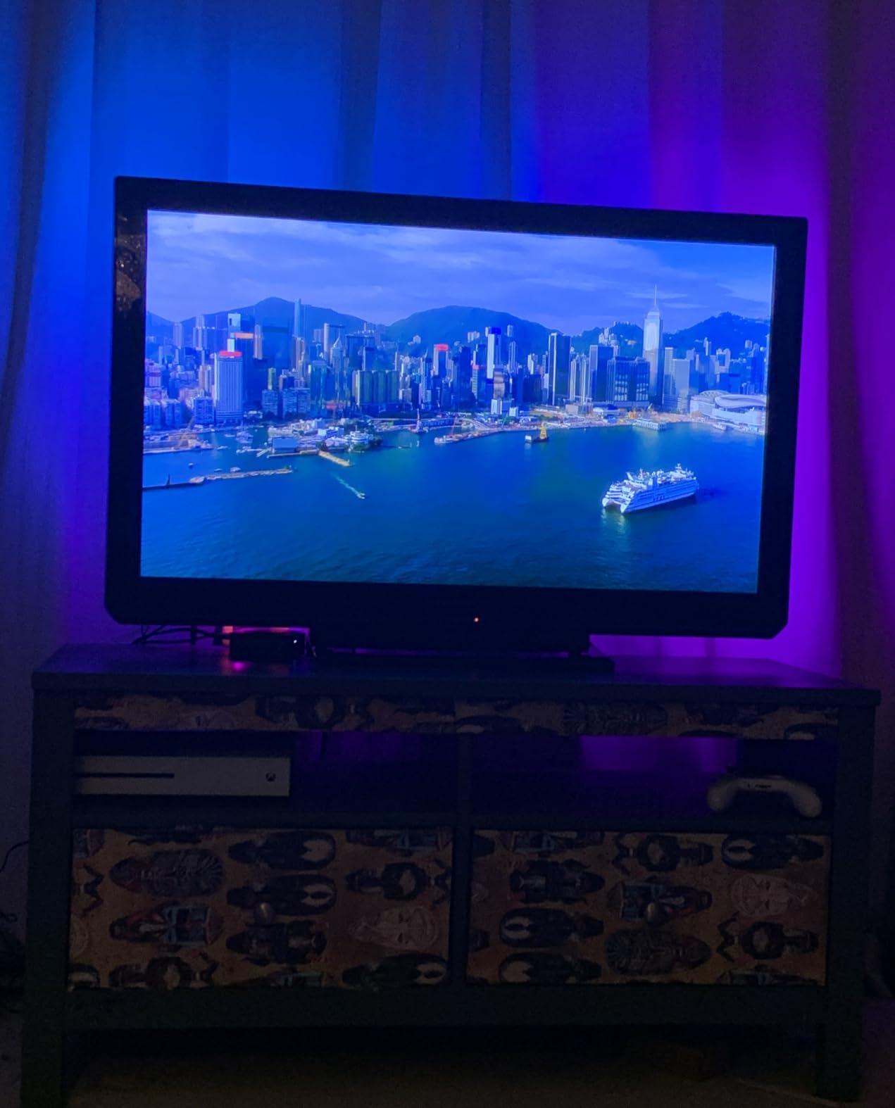 Govee Smart TV LED Backlight Strip, RGBIC for 40-50inch TVs | Music Sync, Wi-Fi Bluetooth and App Control, Works with Alexa and Google Assistant, 77 Scene Modes, Adapter customer photo 1