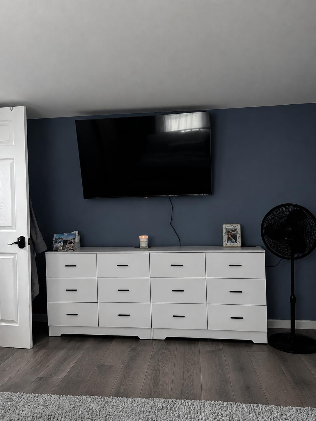 FJTJBSI Dresser with Power Outlets Wooden 6 Drawer Dresser with USB and Type C Port Chest of Drawers for Bedroom Tall White Storage Organizer for Living Room Hallway Closet customer photo 1