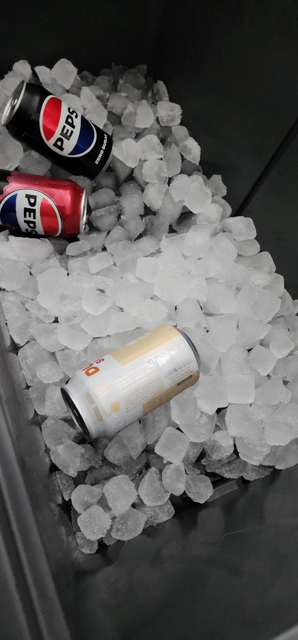 ENGEL 60 QT Ultra-Light Injection Molded Cooler customer photo 2