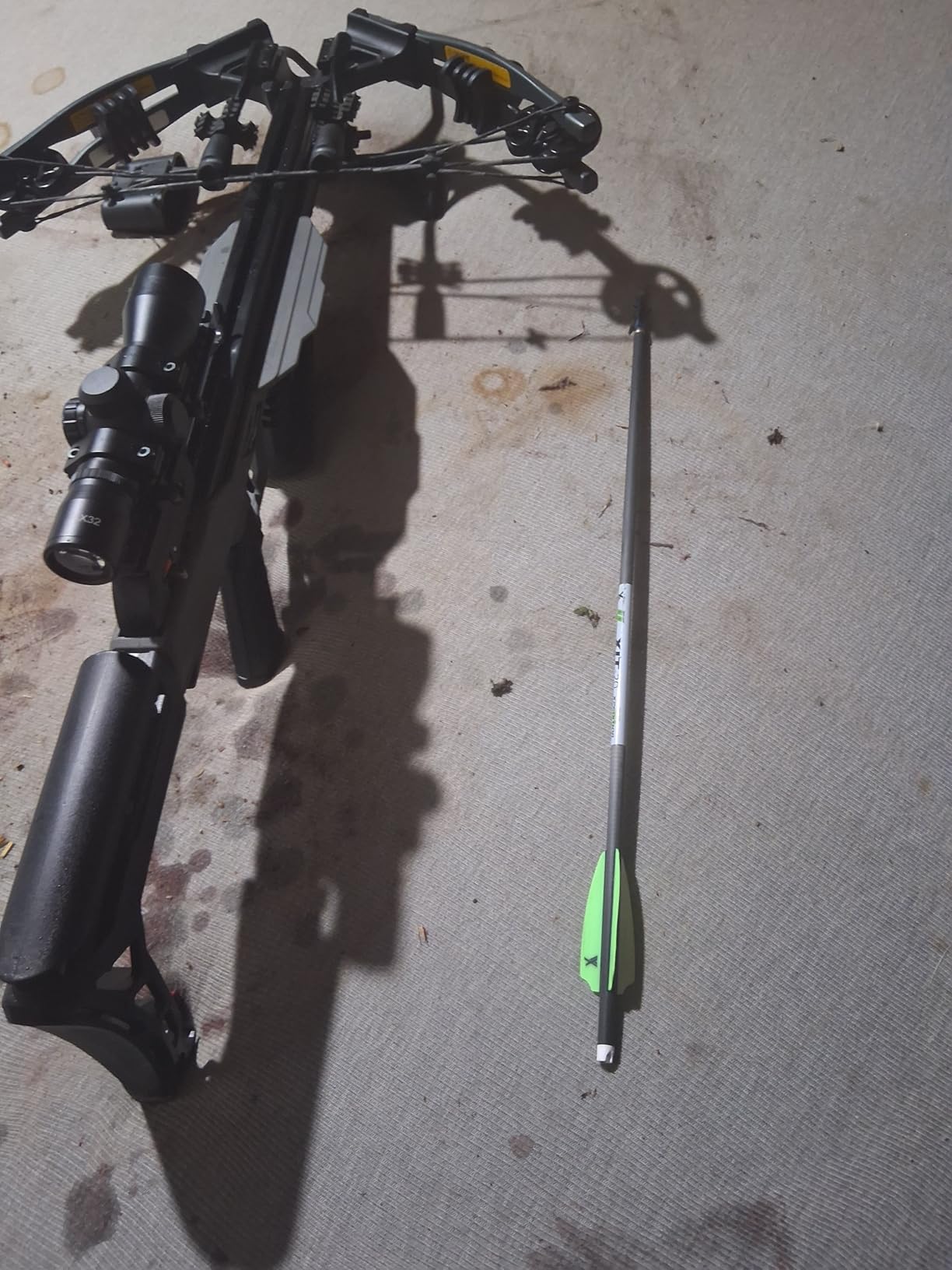 Xpedition Archery Scrapeline 390X Crossbow, 6.7LB 390 Feet Per Second Compound Crossbow Package with 4X32 Scope customer photo 1