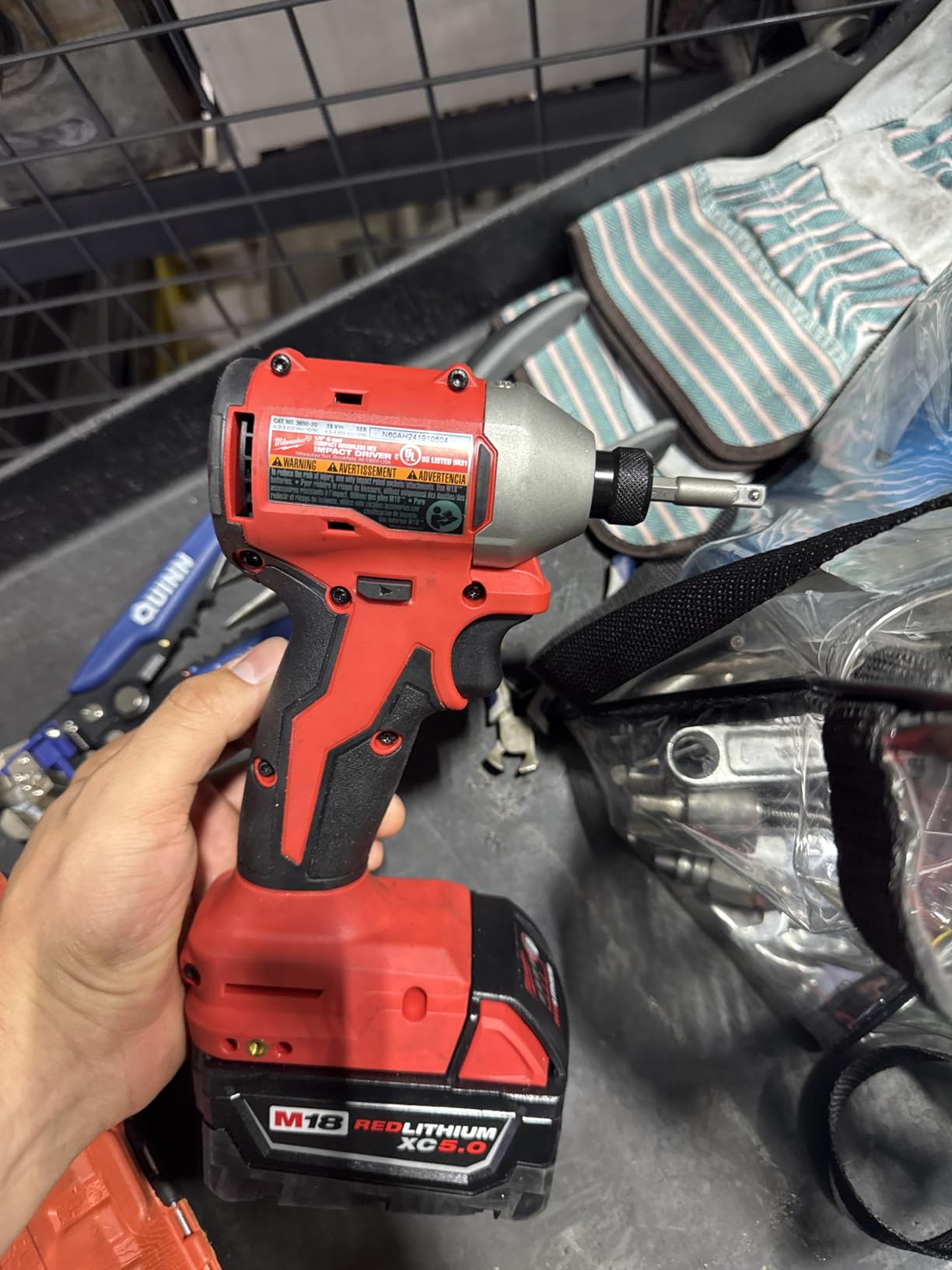 Milwaukee M18 TRADE Compact Brushless 1/4 Hex Impact Driver customer photo 2