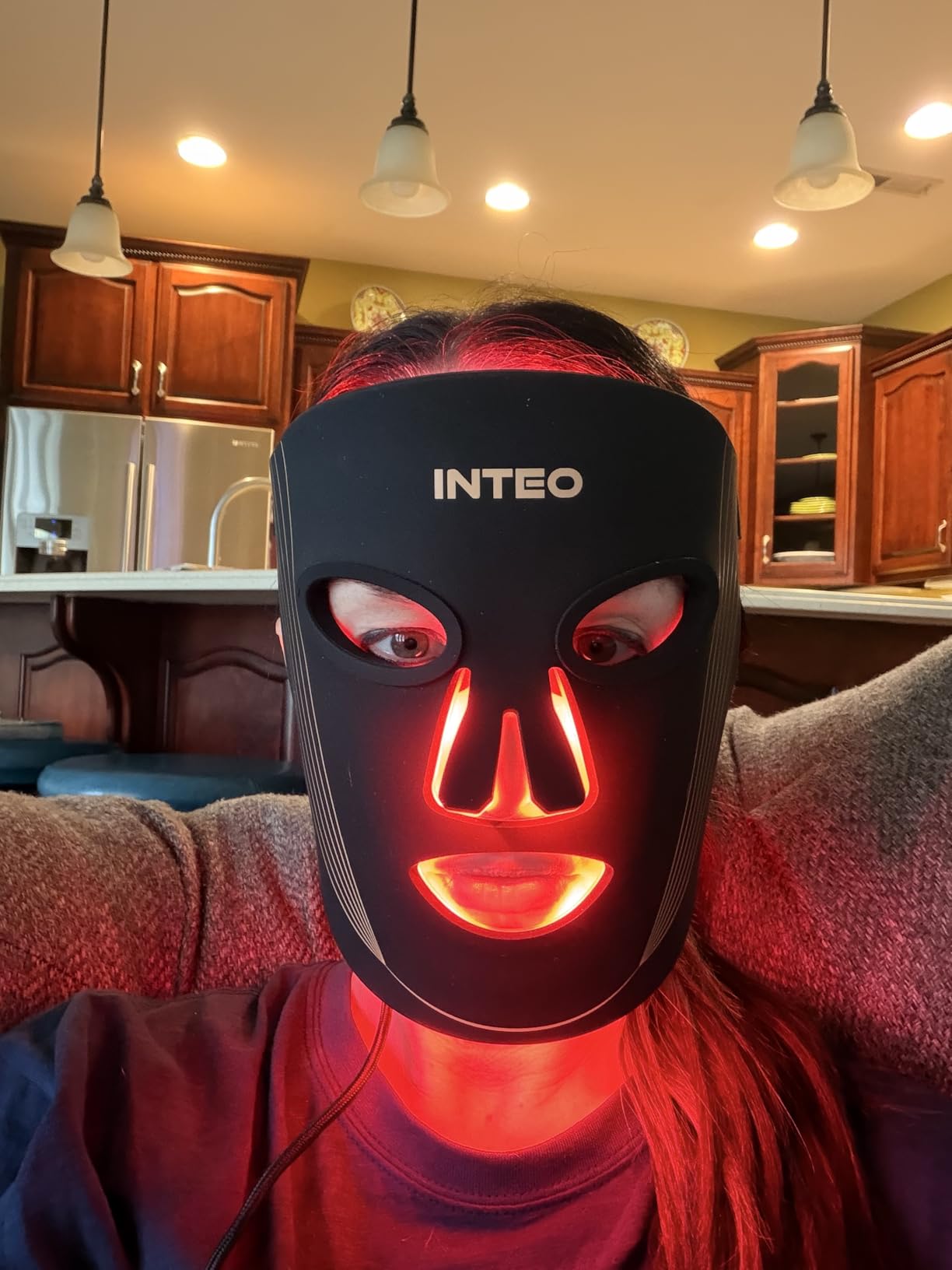 INTEO Red Light Therapy for Face, 3 Modes Portable Red Light Therapy Mask (NIR 850nm&Red 620nm, Yellow, Blue) with Timing Function, 2000mAh Rechargeable Red Light Mask Skin Care for Home Travel Yoga customer photo 1