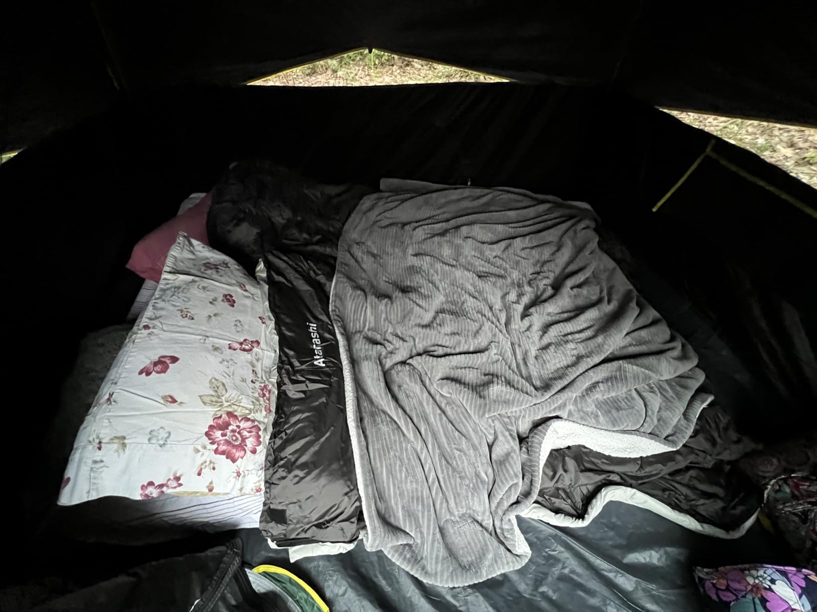 LOYEAHCAMP Tent 4/6 Person Blackout Camping Tent with Rainfly | Waterproof Portable Double Layer Family Dome Tent for Camping for Outdoor Camping&Hiking customer photo 1
