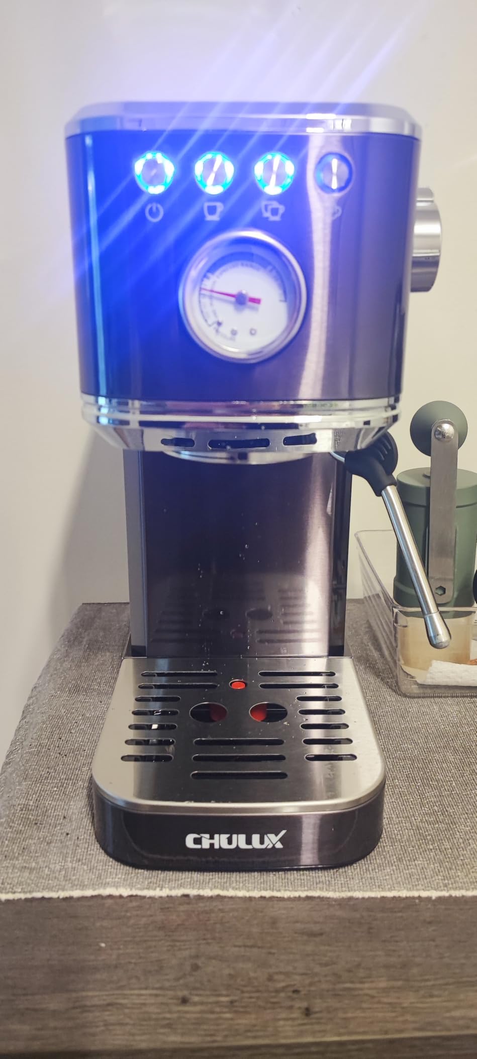 CHULUX Slim Espresso Machine with Milk Frother for Home Cappuccino & Latte, 20 Bar Italian Pump, Pressure Gauge customer photo 2