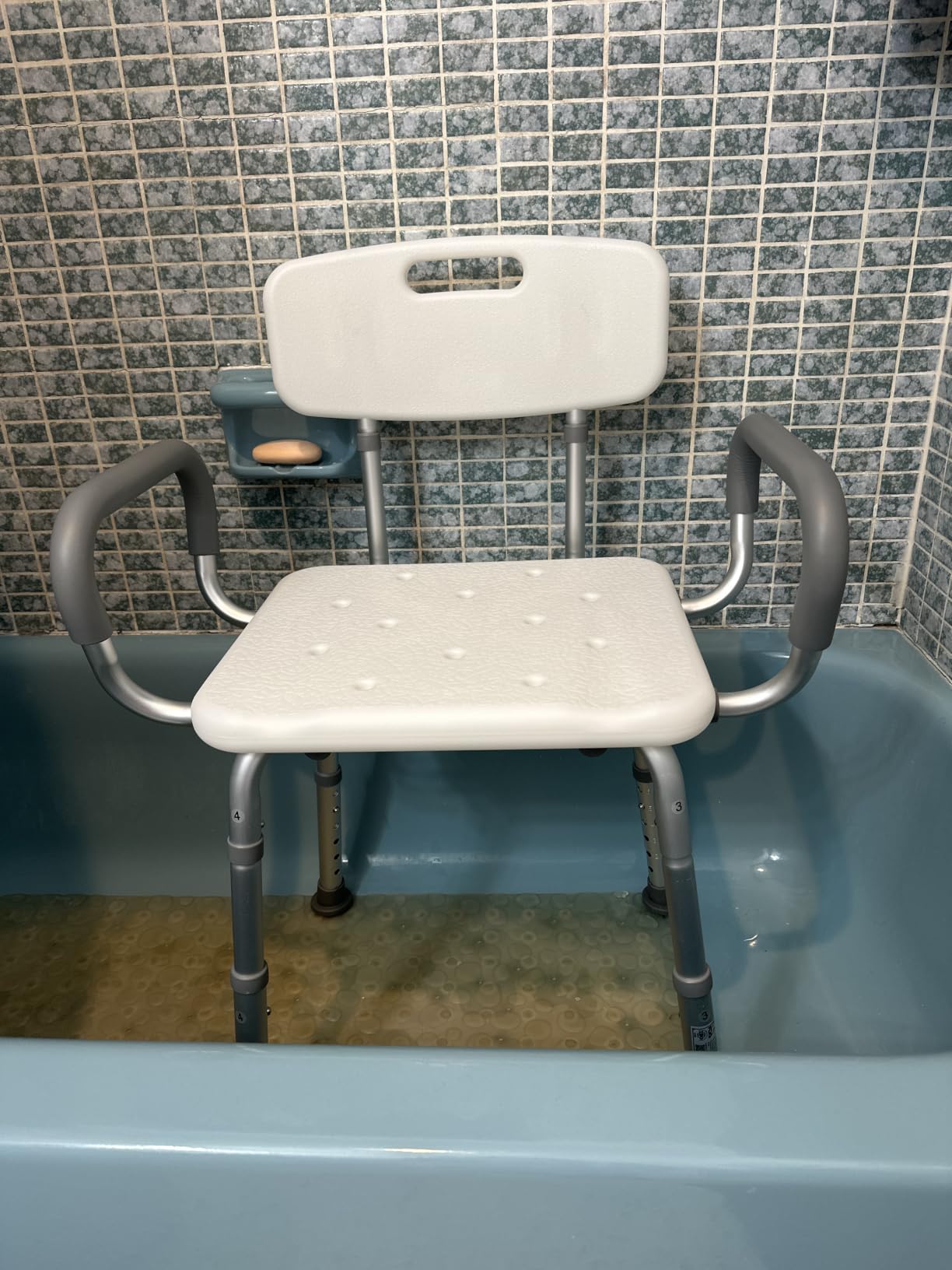 HOMLAND Shower Chair for Inside Shower with Padded Armrests and Back | Height Adjustable, Heavy Duty Shower Seat for Bathtub, Safety Bath Seat for Elderly, Adults, Handicap and Disabled, White customer photo 1