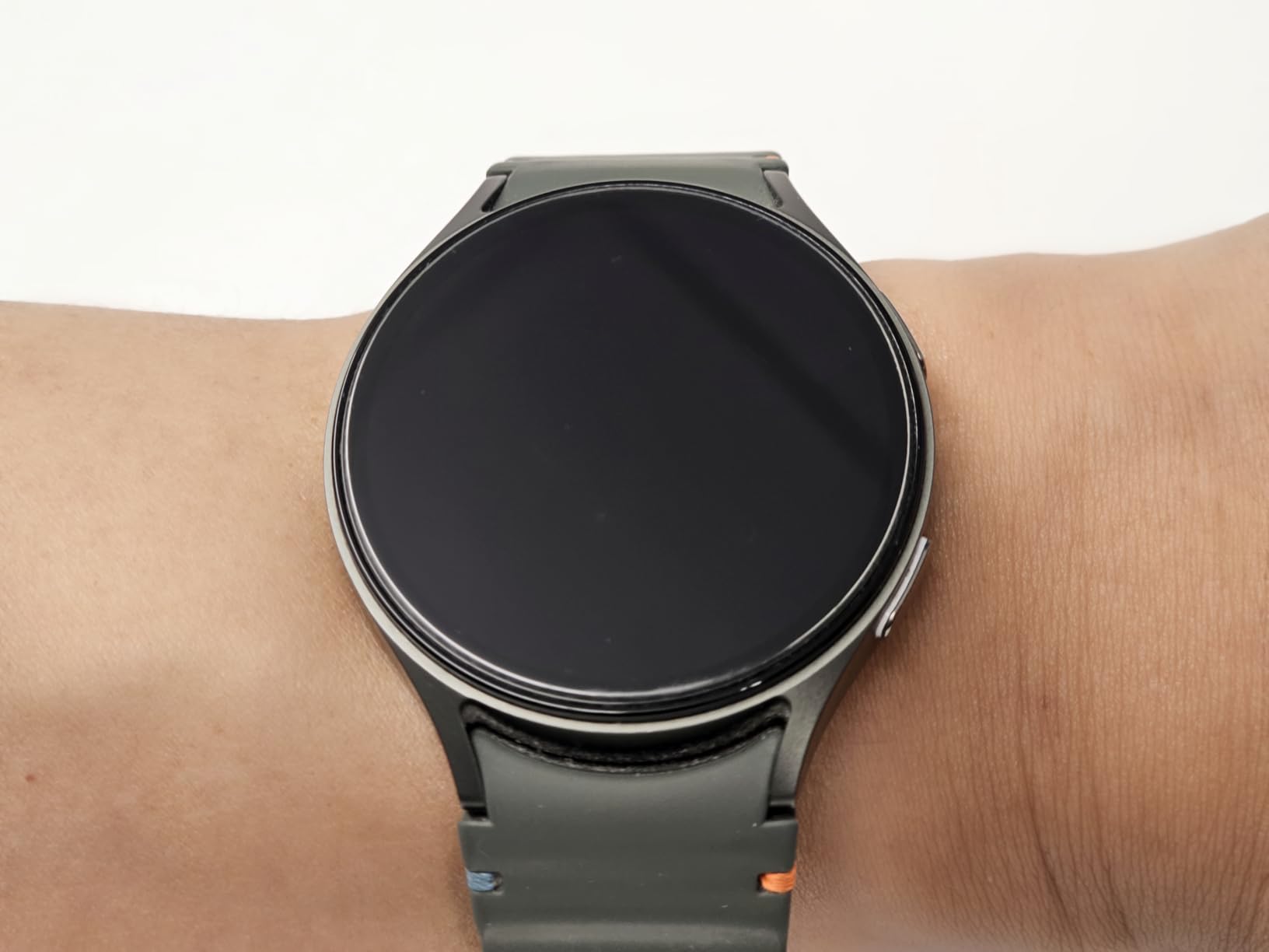 Galaxy Watch 7 44mm Bluetooth AI Smartwatch w/Energy Score, Wellness Tips, Heart Rate Tracking, Sleep Monitor, Fitness Tracker, 2024, Silver [US Version, 1Yr Manufacturer Warranty] customer photo 2