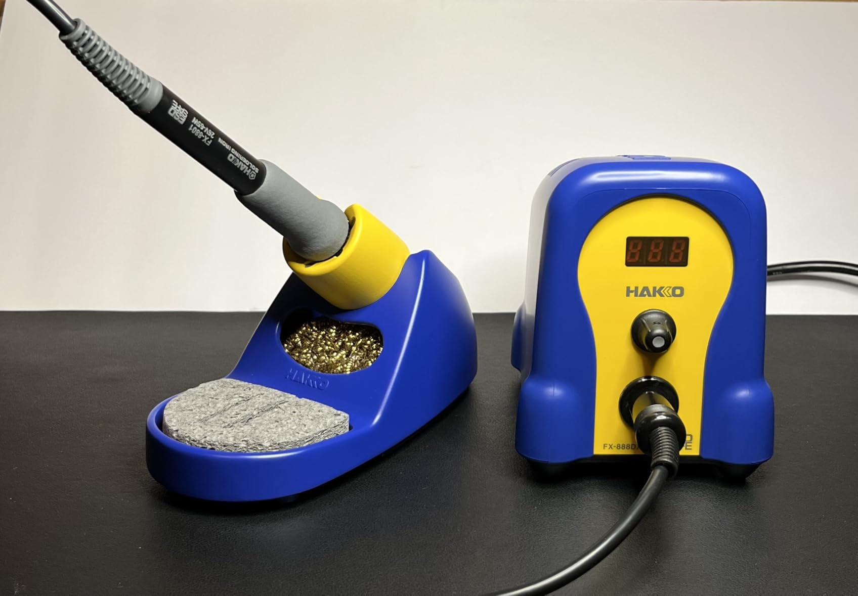 Hakko FX888DX-010 - Digital Soldering Station with Rotary Encoder customer photo 2