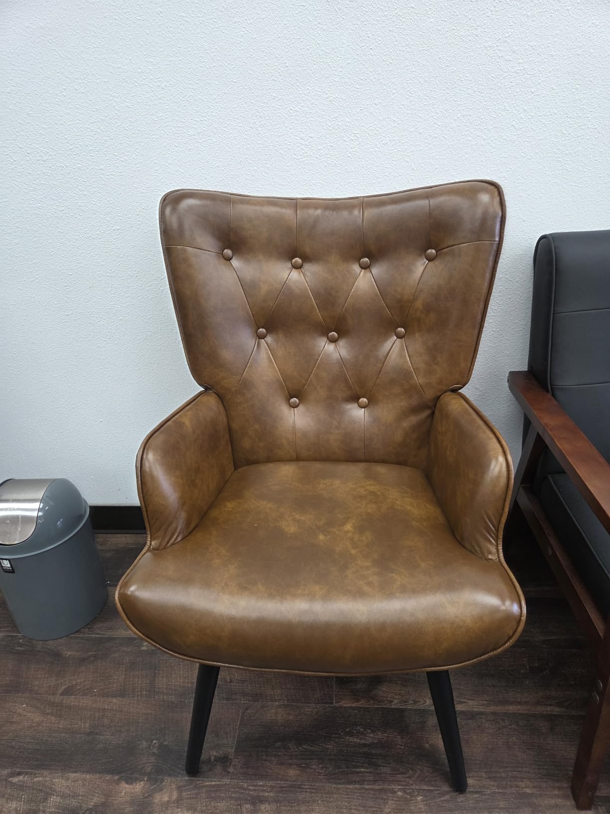 Furnimart Accent Chairs Set of 2, Brown PU Leather Reading Armchair with High Backrest, Wingback Corner Chair Mid Century Modern for Living Room, Bedroom, Waiting Room customer photo 2