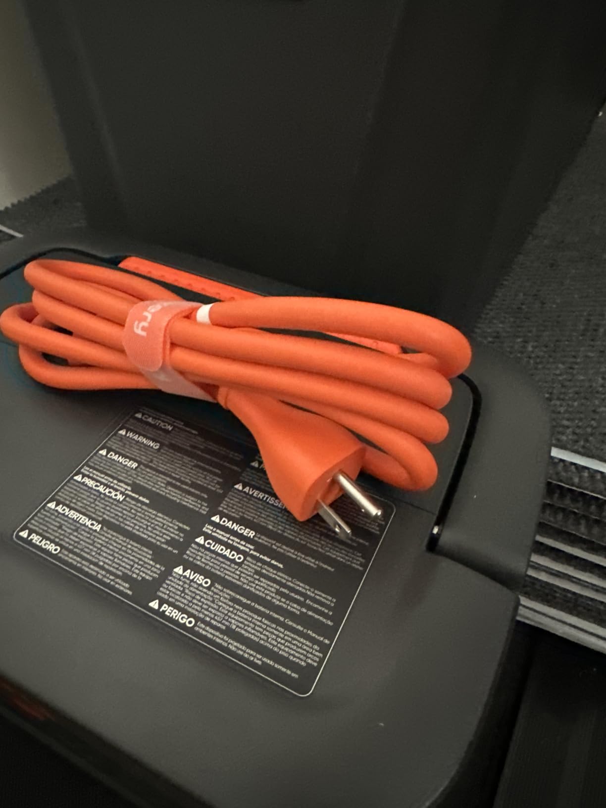 Jackery Explorer 1000 v2 Portable Power Station, 1070Wh LiFePO4 Battery, 1500W AC/100W USB-C Output, 1 Hr Fast Charge, Solar Generator for Camping, Emergency, RV, Off-Grid Living(Solar Panel Optional) customer photo 1