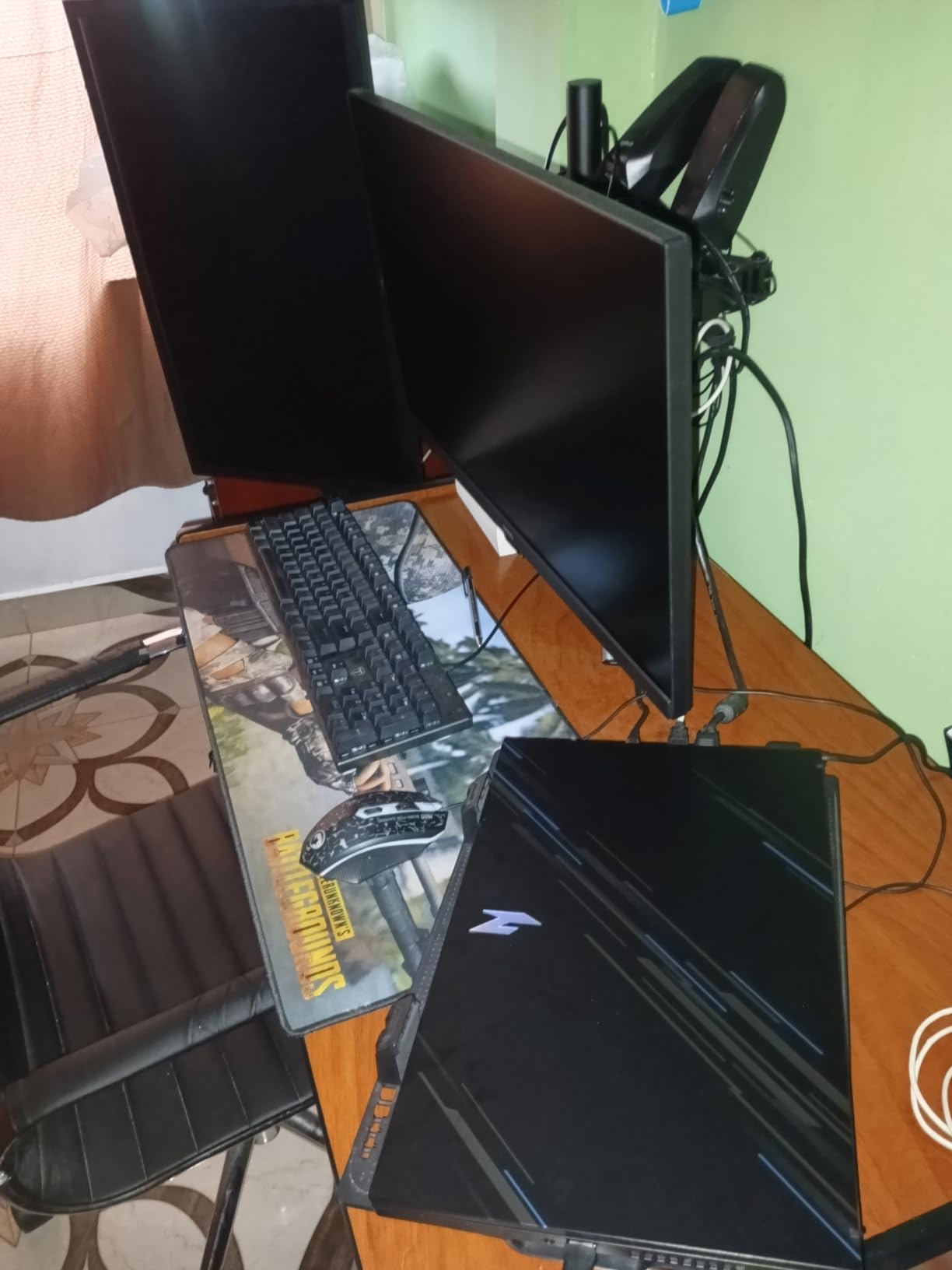 Acer Nitro V Gaming Laptop, Intel Core i9-13900H, NVIDIA GeForce RTX 4060, 15.6-inch FHD IPS 144Hz, 16GB DDR5, 512GB Gen 4 SSD, ANV15-51-99DR customer photo 1