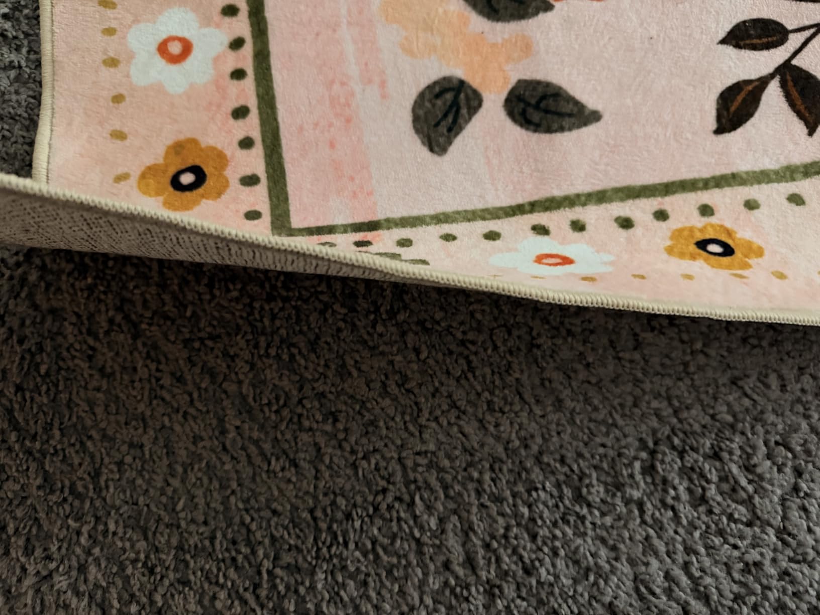 RELEANY Floral Washable 5x7 Area Rugs Black | Flower Carpet Print Boho Cute Non Slip Low Pile for Living Room Bedroom Kitchen Office Entryway Hallway Entrance Farmhouse customer photo 2