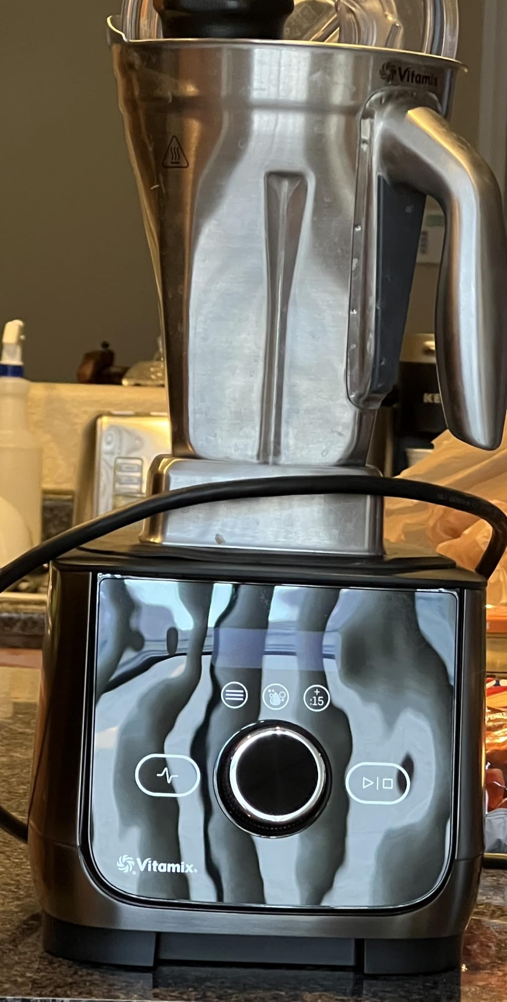 Vitamix Ascent X4 Blender with Five Blending Programs, Self-Cleaning Program, Professional-Grade Blender for Smoothies, Soups and More, Stainless-Steel Blades, 48 Oz Container, Graphite Metal Finish customer photo 1