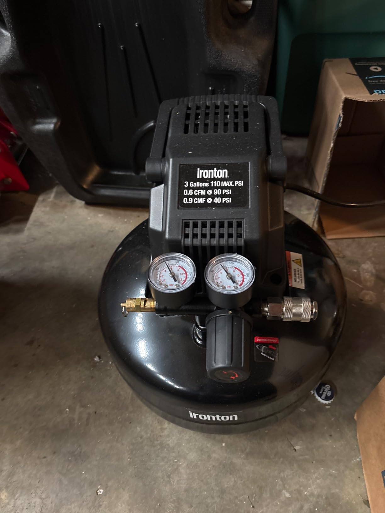 Ironton Air Compressor, 3-Gallon, 0.3 HP, 110 PSI, Oil-Free, Pancake Tank Design customer photo 2