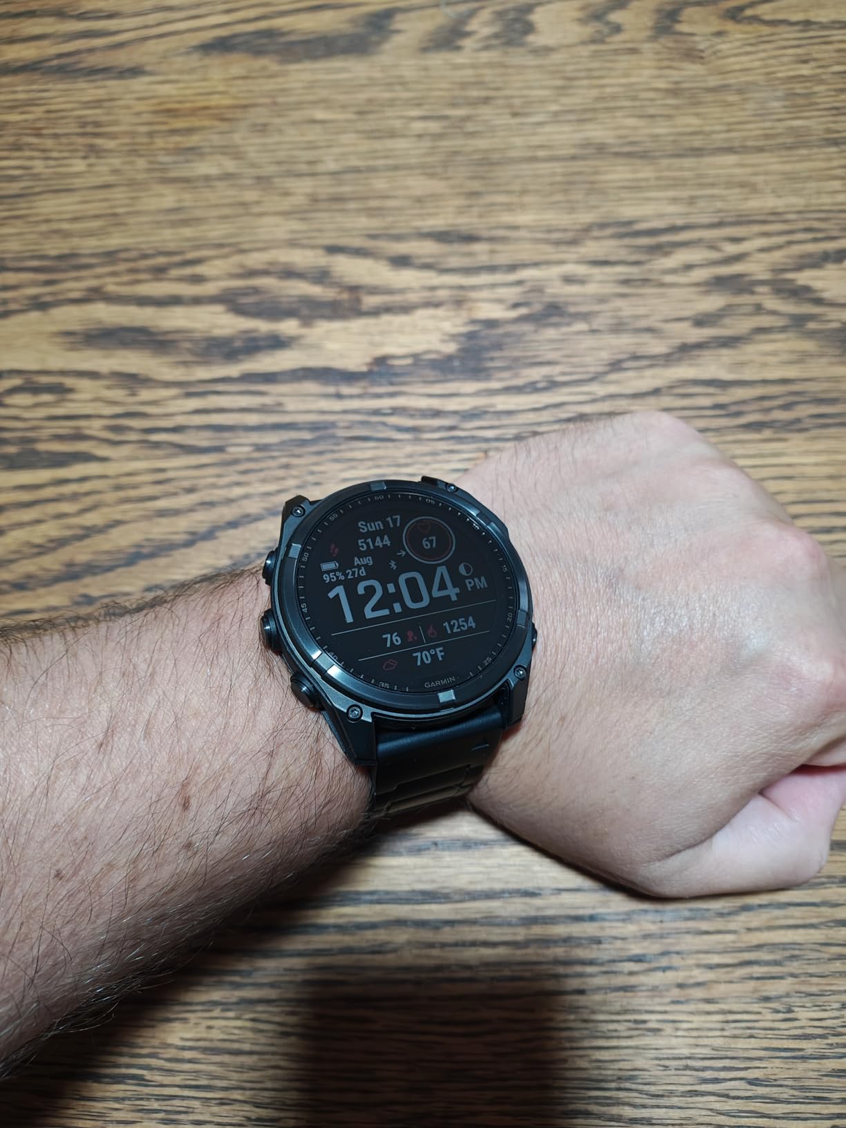 Garmin fēnix 8 - 51 mm, Solar, Sapphire, Premium Multisport GPS Smartwatch, Connect, Long-Lasting Battery Life, Dive-Rated, Built-in LED Flashlight, Carbon Gray DLC Titanium with Pebble Gray Band customer photo 2