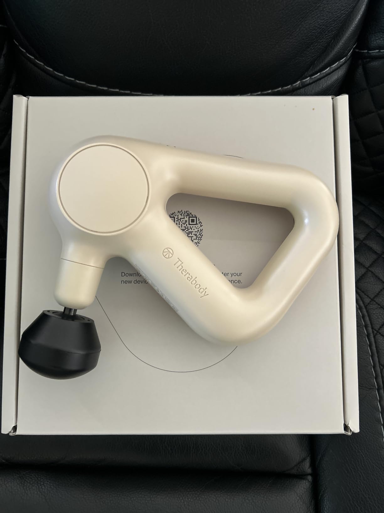 TheraGun Therabody Relief Massage Gun | for Daily Comfort | 3-Speed | Black | Quiet Handheld Percussion Muscle Massager for Back, Leg & Shoulder Pain Relief. Lightweight, Easy to Use, Ergonomic Grip customer photo 1
