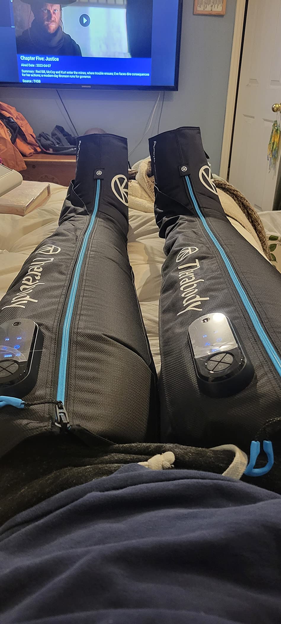 Therabody JetBoots Prime Wireless Compression Boots Leg Massager Recovery | Pneumatic Leg Compression for Circulation & Pain Relief, FDA Cleared, 4 Pressure Levels | Long, +37in Leg Length customer photo 2