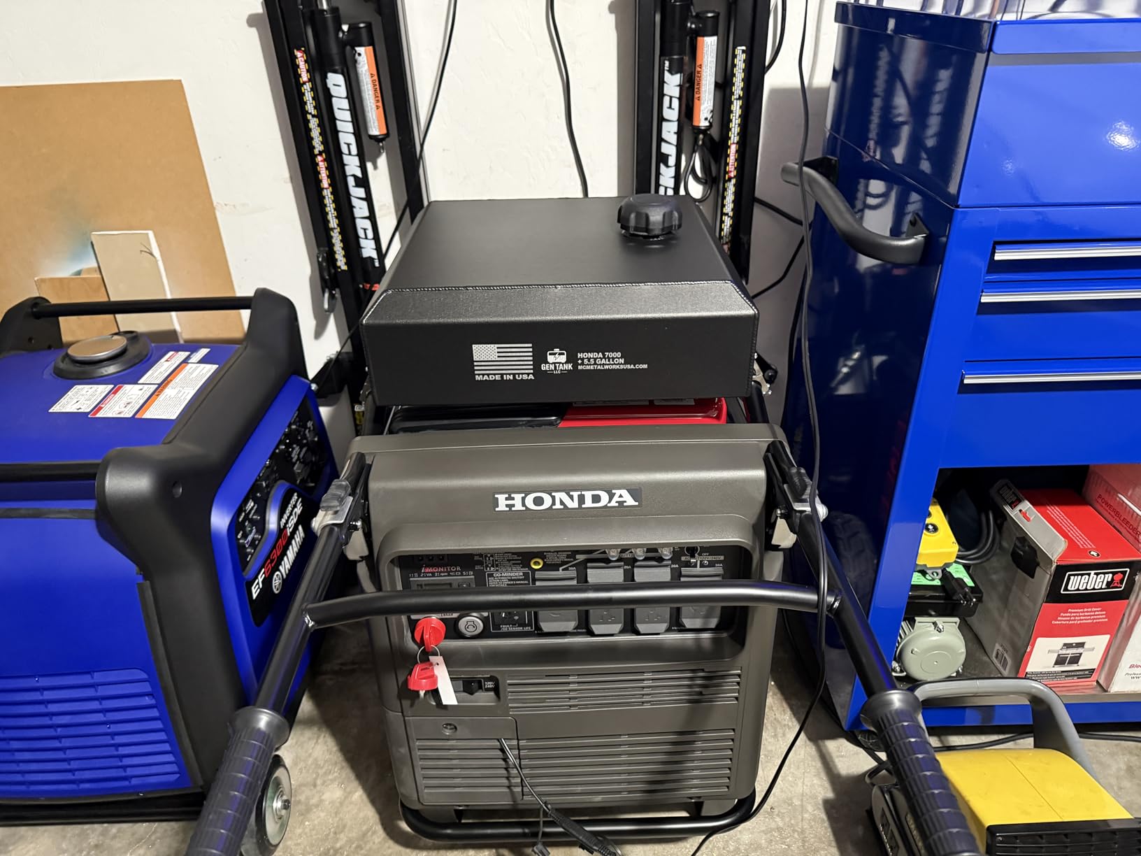 Honda EU7000iS 7000 Watt Inverter Generator, Super Quiet 120/240V Gas Powered Portable Generator for Camping, RV, Tailgating, or Home Backup Power Supply, Up to 16 Hour Run Time (EU7000ISNAND) customer photo 1