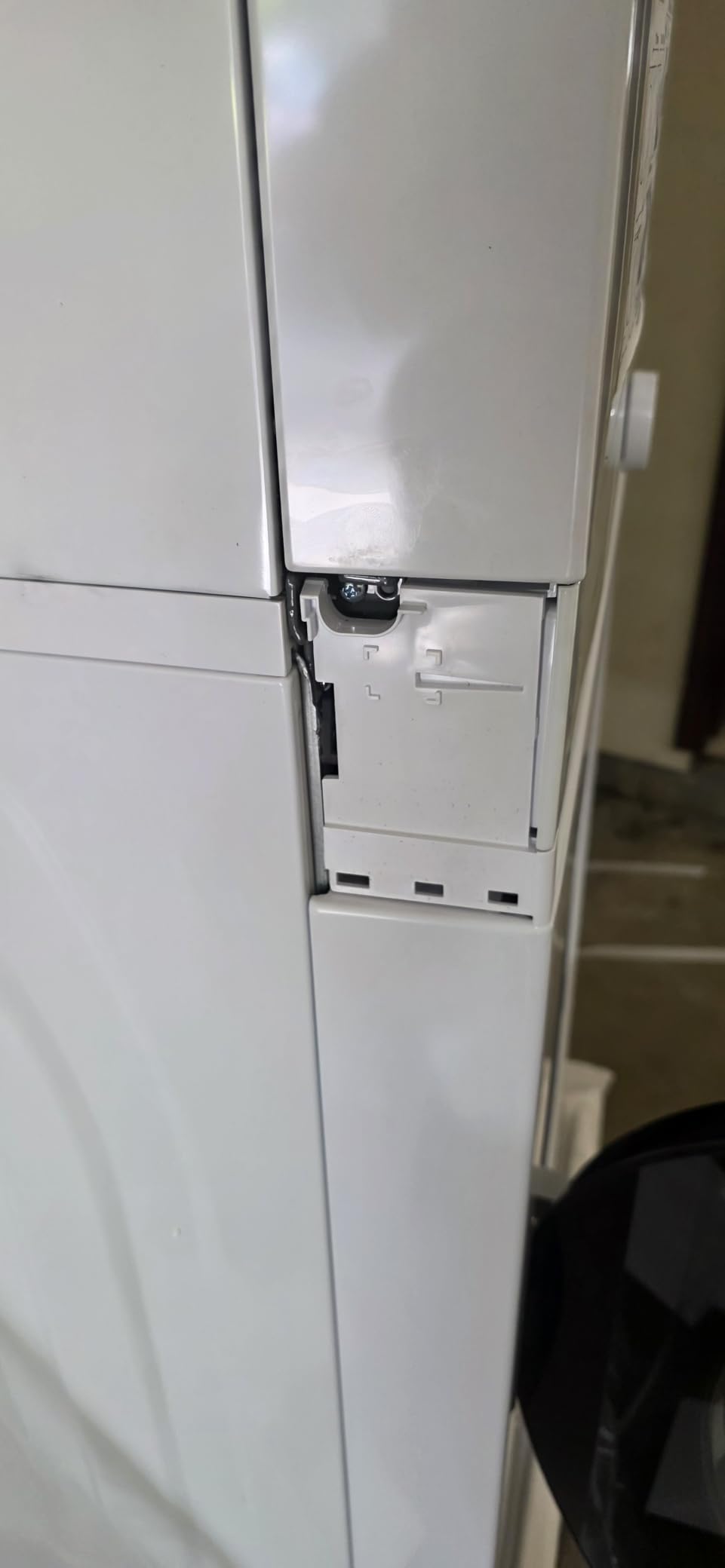 Samsung Bespoke AI Laundry Hub Large Capacity 4.6 cu. ft. Single Unit Washer with Steam Wash and 7.6 cu. ft. Electric Dryer in White, WH46DBH100EWA3 customer photo 1
