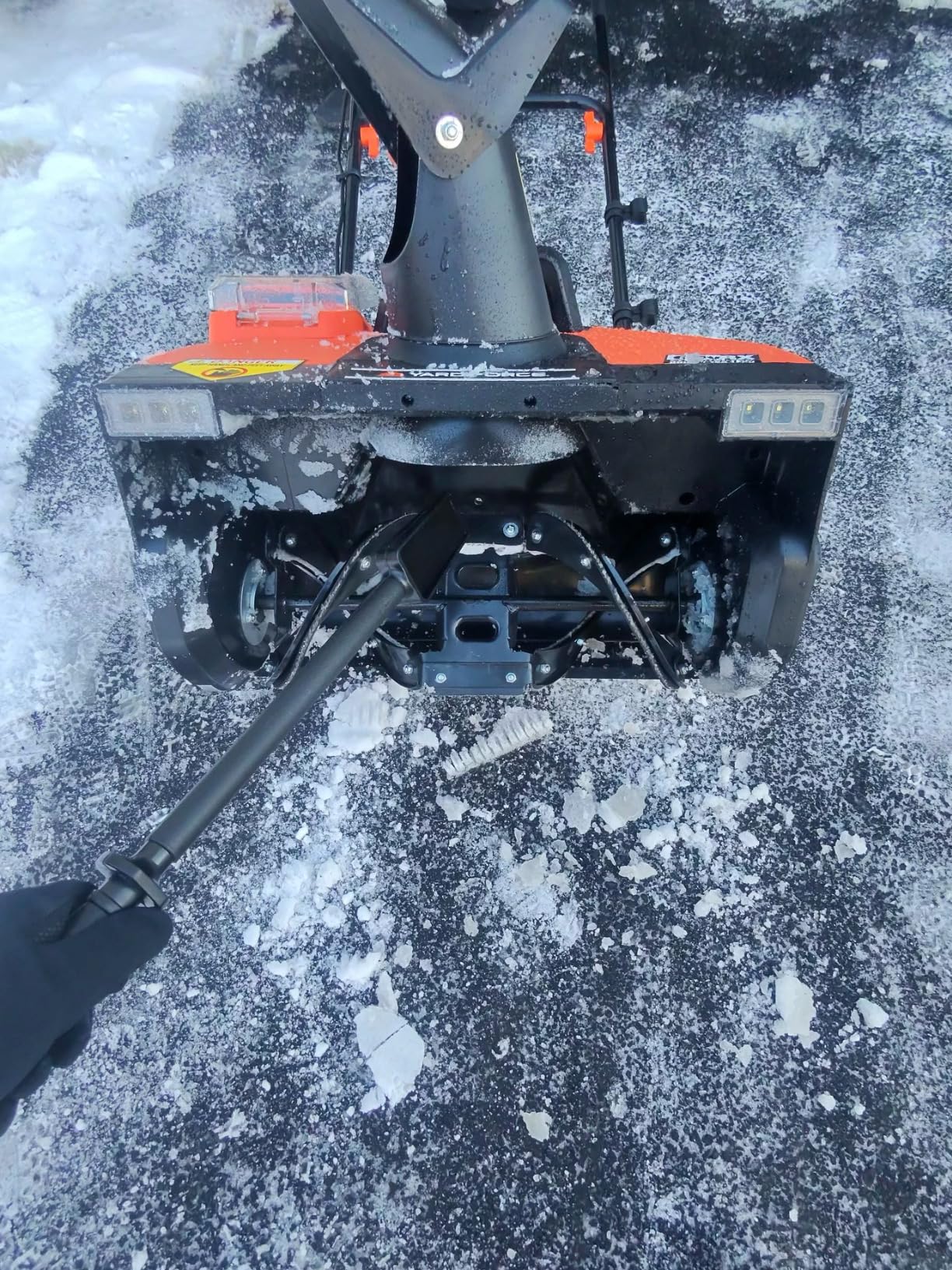 Yard Force YF60vRX22-ST 60V 22-Inch Cordless Snow Blower, Powerful 4.0 Ah Lithium-Ion Battery, 10-Inch Snow Depth, 180-Degree Chute, Self-Propelled with LED Light customer photo 1