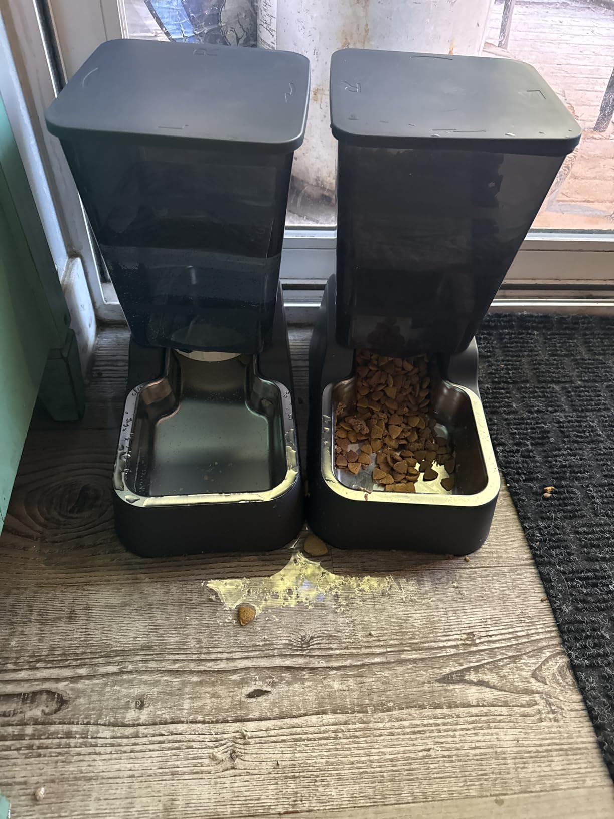 Meikuler Pets Auto Feeder 5.2L, Food Feeder and Water Dispenser Set for Medium & Large Dogs Cats and Pets Animals (Navy) customer photo 2