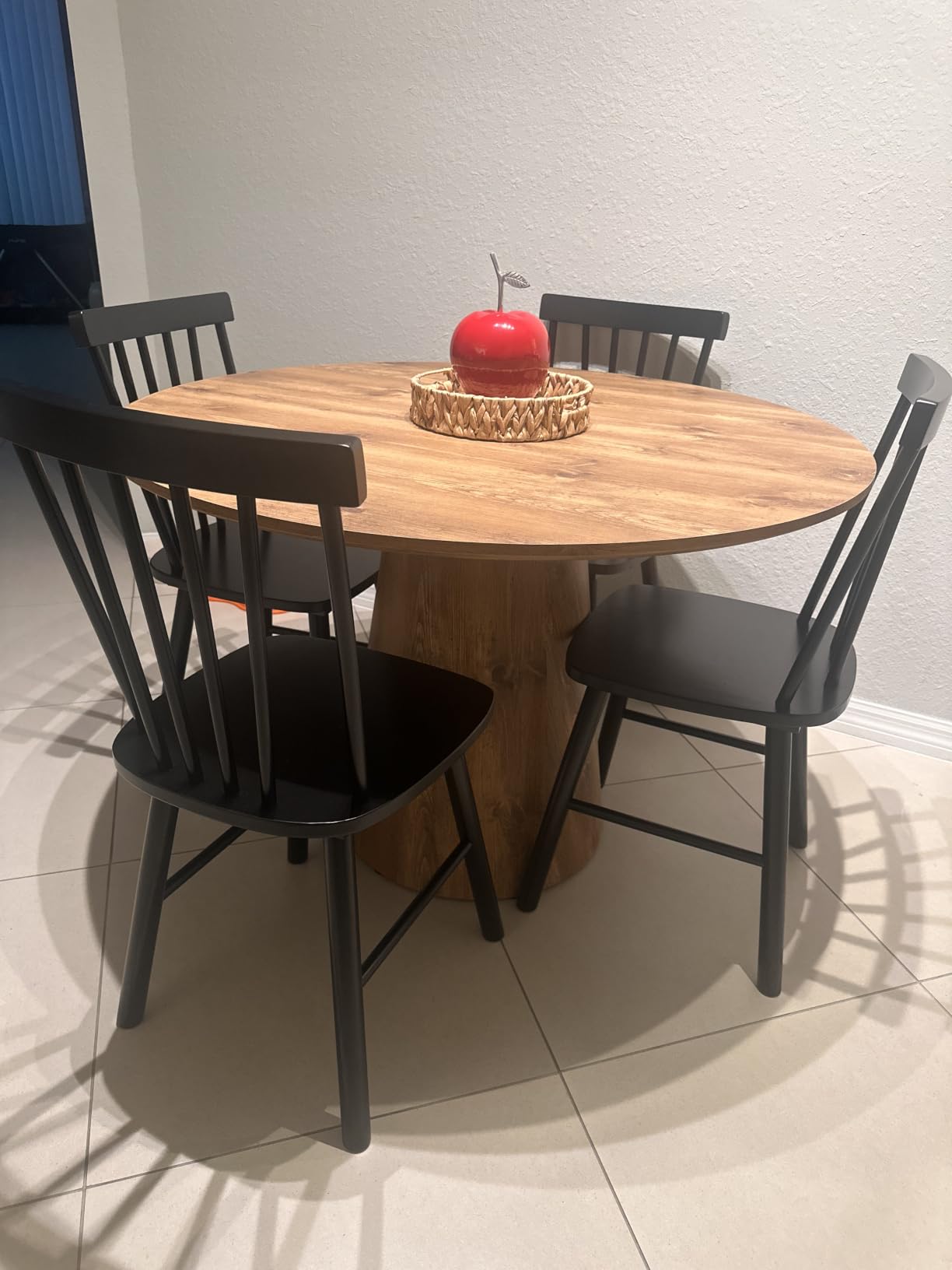 45'' Round Dining Table, Wooden Round Pedestal Table | One-Piece Round Tabletop, Wood Grain Finish, Stable Pedestal Base, Easy Assembly, for Kitchen Dining Room customer photo 1