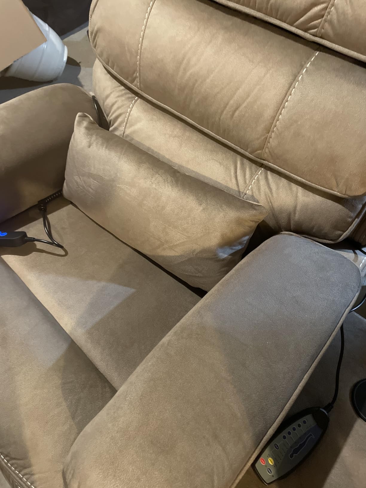 JIKFRIMA Dual Motor Power Lift Recliner Chair for Adults Elderly | Lay Flat Lift Recliners with Heat & Massage,Lumbar Pillow,Cup Holder,Wireless Charger, USB Ports,Velvet Fabric,400lbs customer photo 1