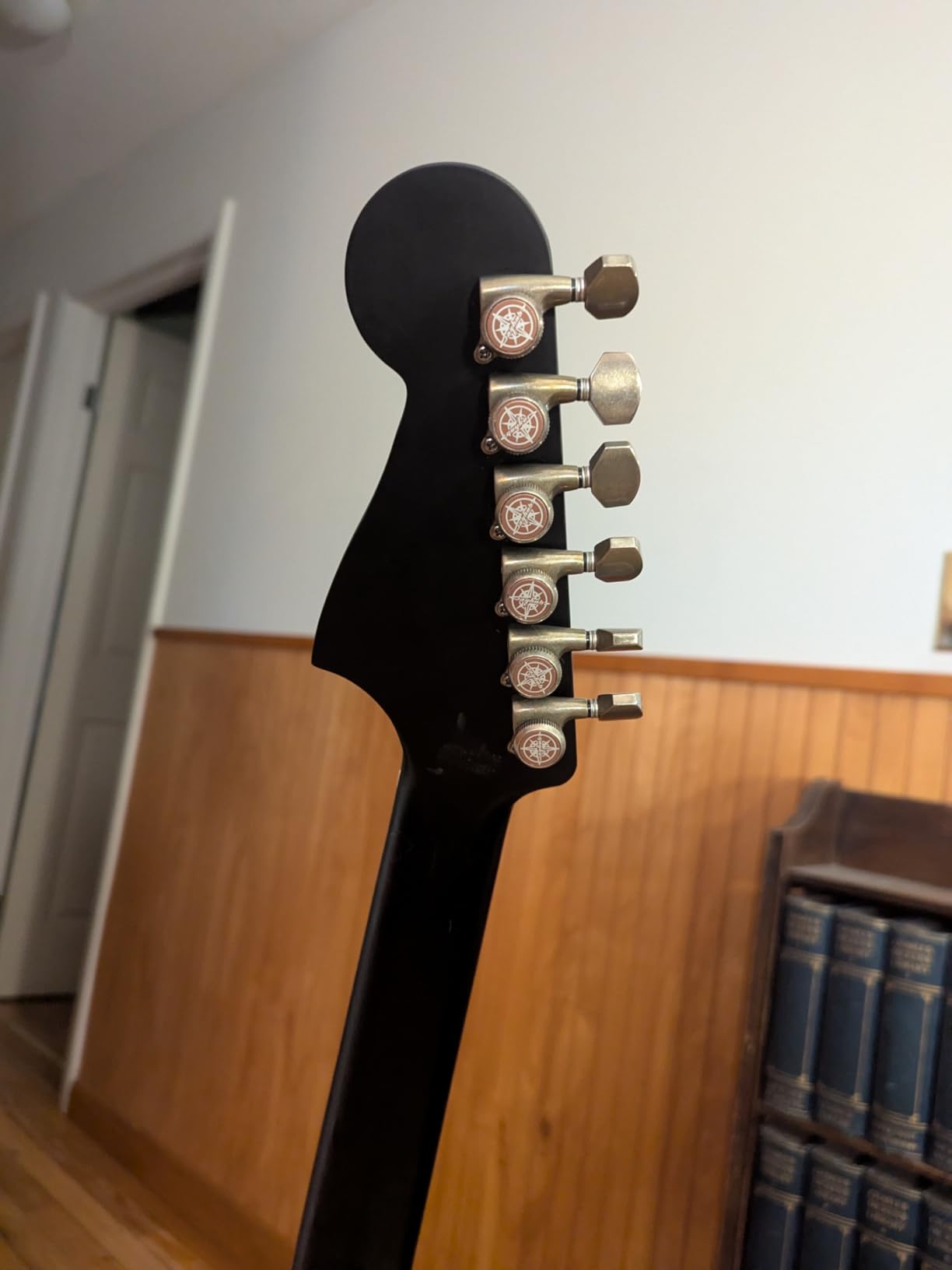 Fender California Debut Redondo Series Beginner Acoustic Guitar customer photo 2