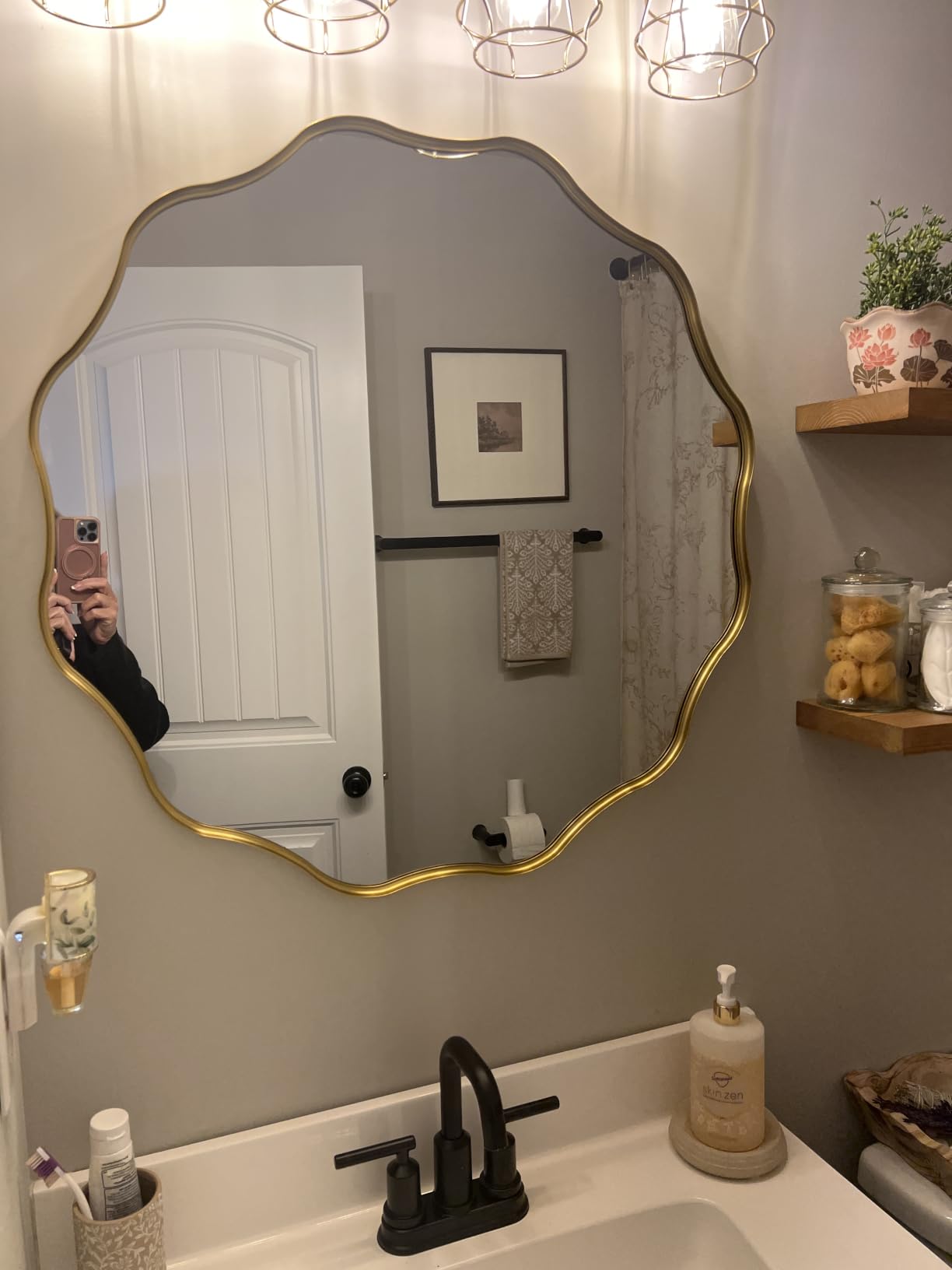 Wavy Round Mirror, 30