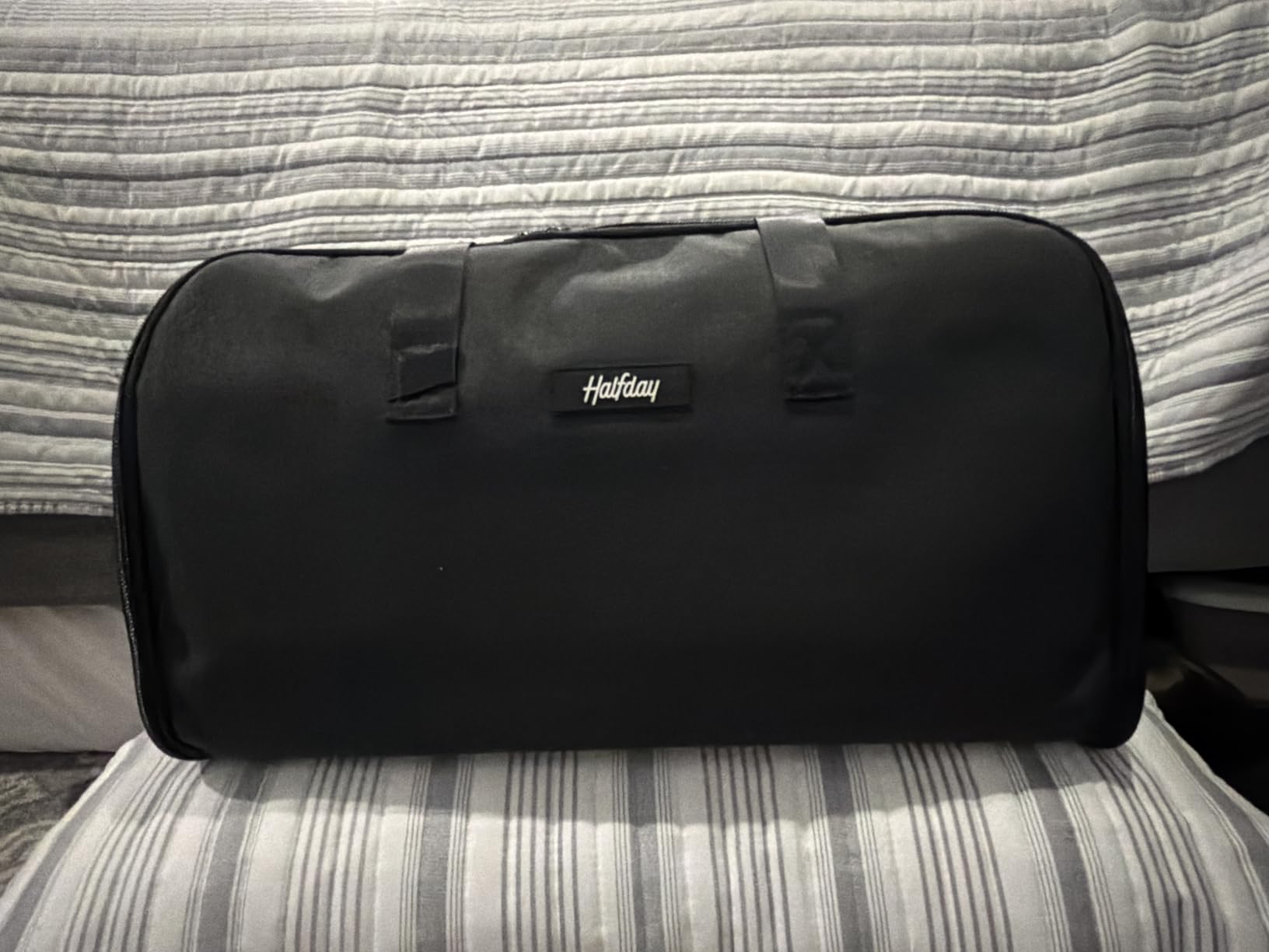 Halfday Convertible 2-in-1 Garment Duffel Weekender Bag 45L: Wrinkle-Free Travel customer photo 1