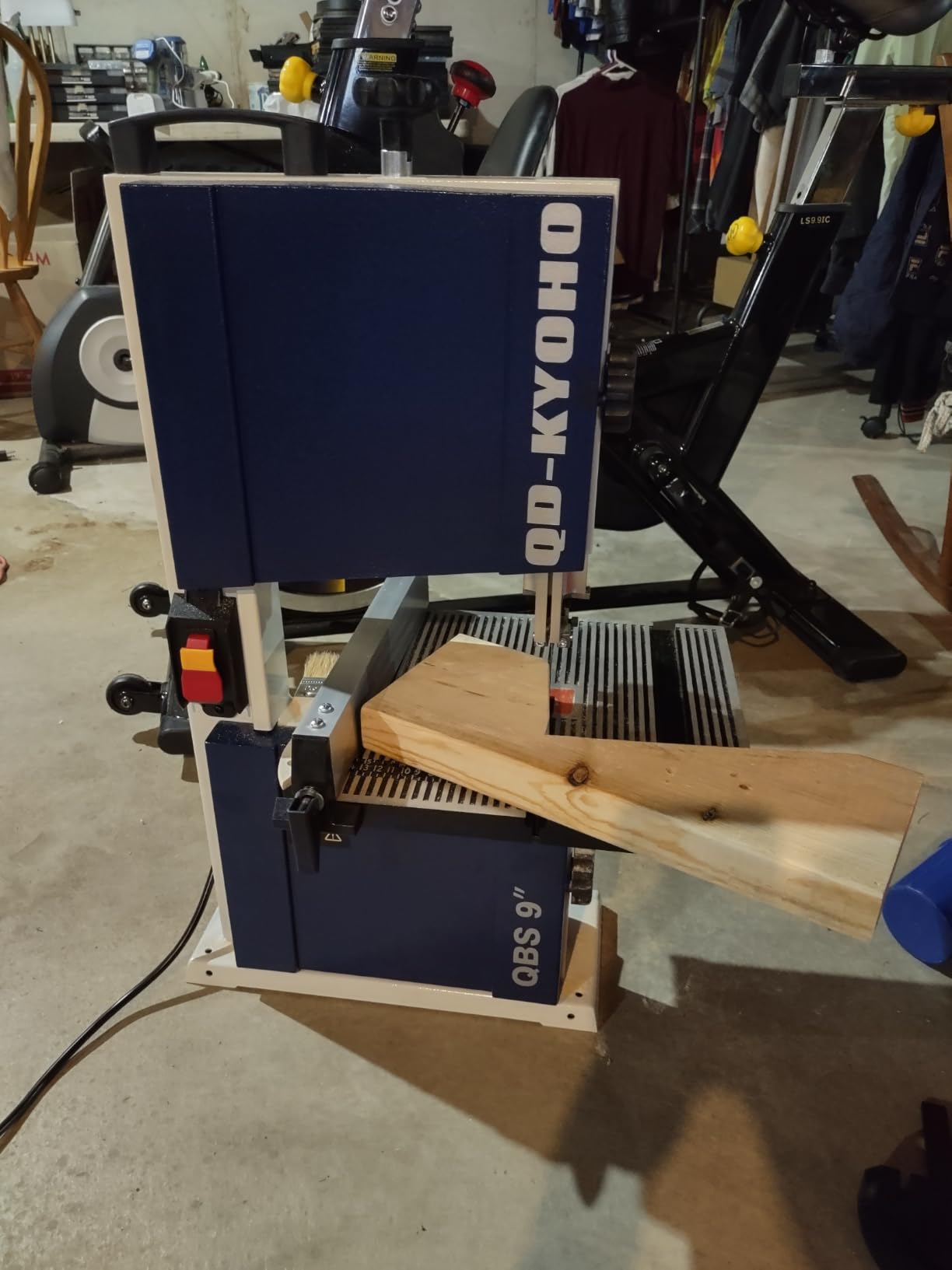 Band Saw, 14 Inch Bandsaw for Woodworking, 1445 & 2950 FPM Dual-Speed Bandsaw, 2 HP, 120 V 14-Amp Motor, Band Saws with Solid Cast Iron Table customer photo 2