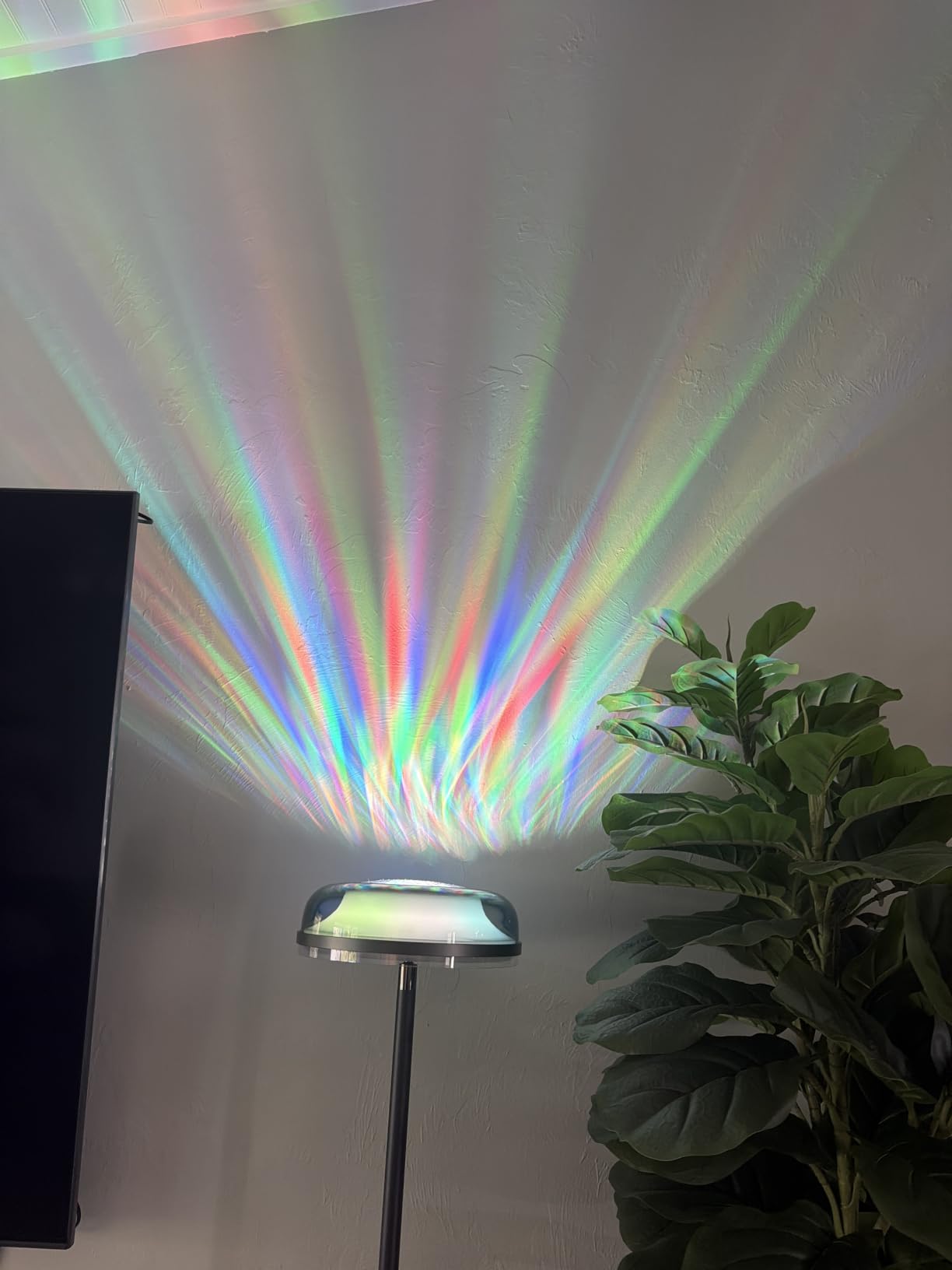 Govee Uplighter Floor Lamp for Living Room, RGBIC Ripple Projector, Floor Lamp for Bedroom, Compatible with SmartThings, Alexa, and Matter, LED Modern Corner Floor Light, Warm Cool White Standing Lamp customer photo 1