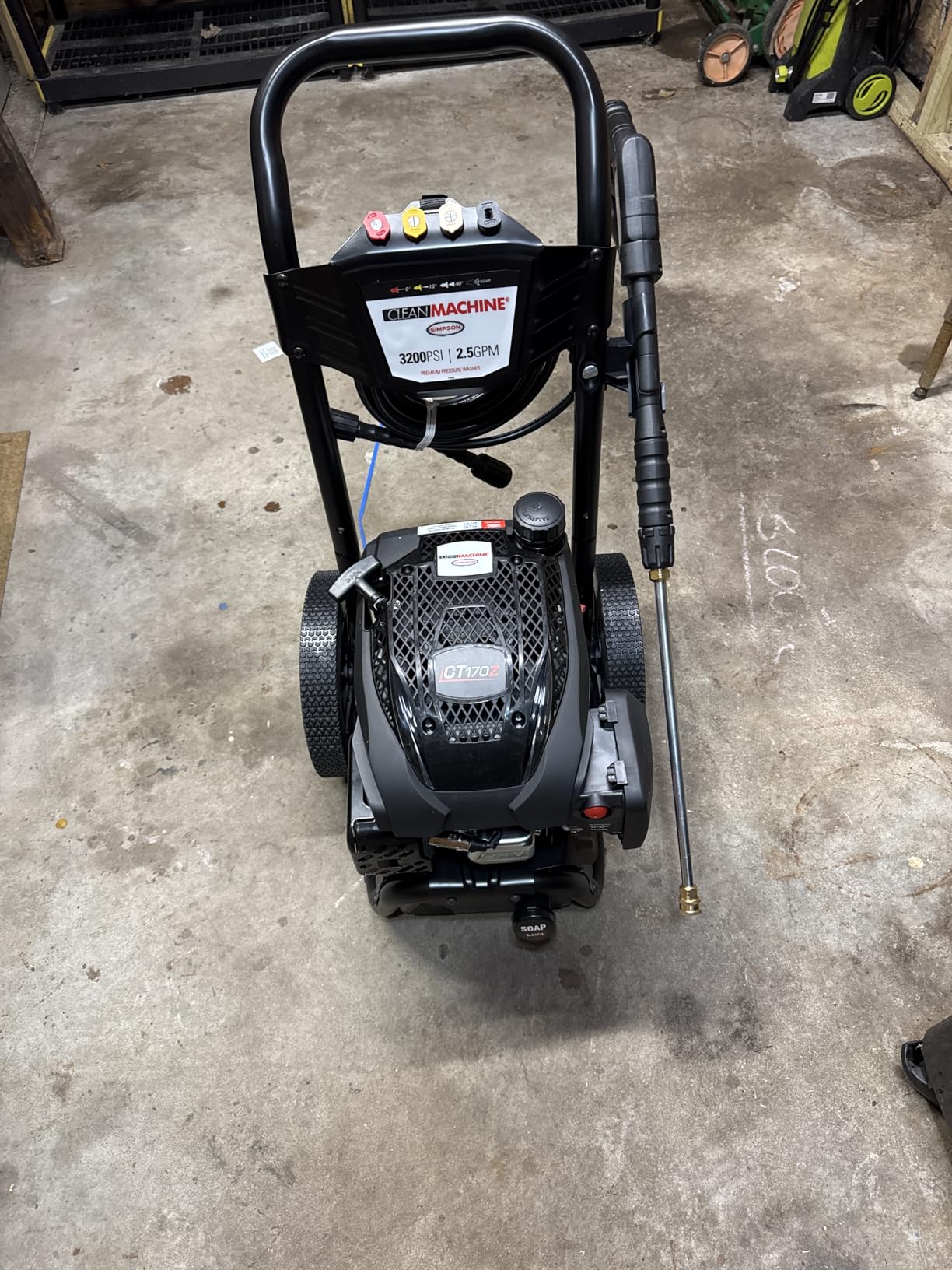 Clean Machine 3200 PSI Gas Pressure Washer, 2.5 GPM, Turbo Nozzle | Gas Power Washer For Homeowners. Axial Cam Pump, Built-in Soap Tank, Turbo Nozzle, 25' Hose. 49-State Compliant. CM61456 customer photo 2