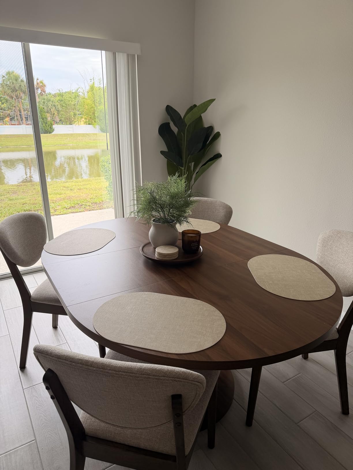 43.3 inch 59 inch Adjustable Size Round Dining Table for 4 6, Unique Design Modern Farmhouse Kitchen Table, Circle Dining Tables with Wood Strip Base for Kitchen Living Room (Walnut) customer photo 2