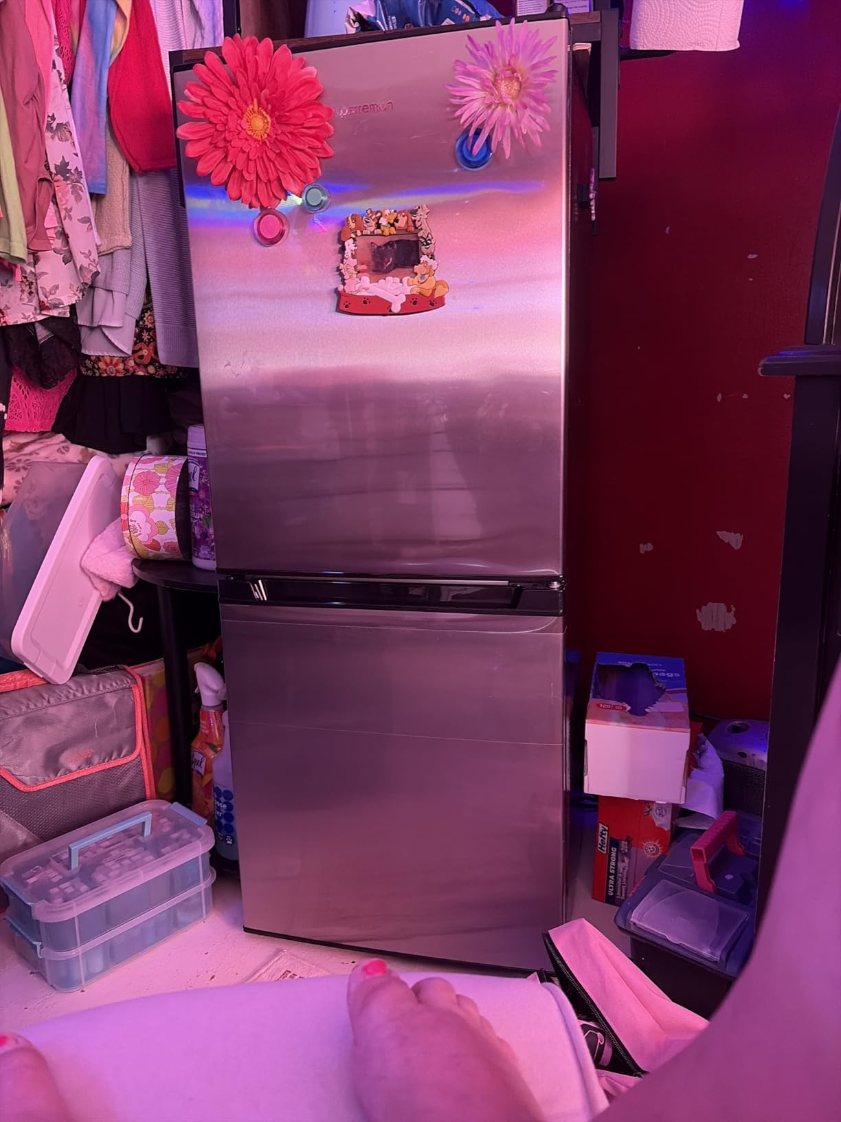 Upstreman 7.1 Cu.Ft Refrigerator with Bottom Freezer, Apartment Fridge | Energy-efficient, Large Capacity, Adjustable Thermostat, Refrigerator for Apartment, Kitchen, Dorm, Black, BM71 customer photo 1