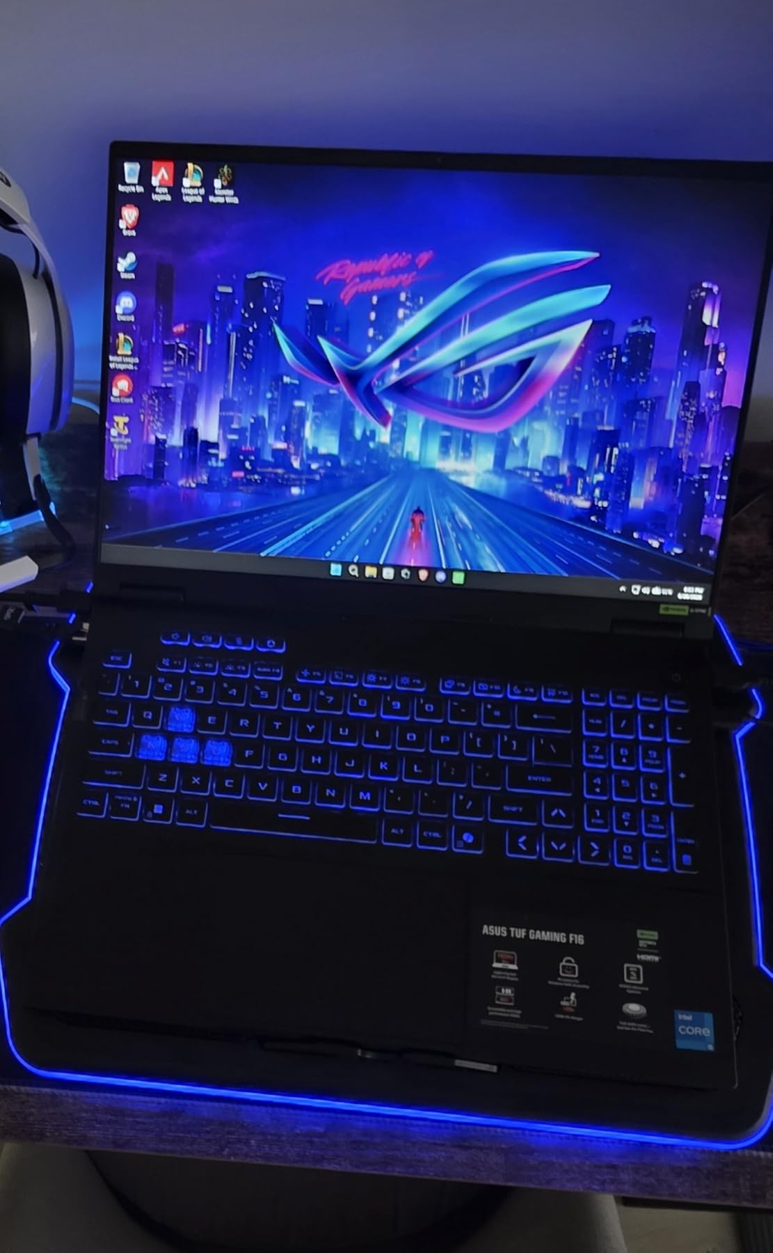 ASUS TUF Gaming F16 (2025) Gaming Laptop, 16-inch FHD+ 165Hz 16:10 Display, Intel Core i5 Processor 13450HX, NVIDIA GeForce RTX 5050, 16GB DDR5, 512GB PCIe Gen4 SSD customer photo 2