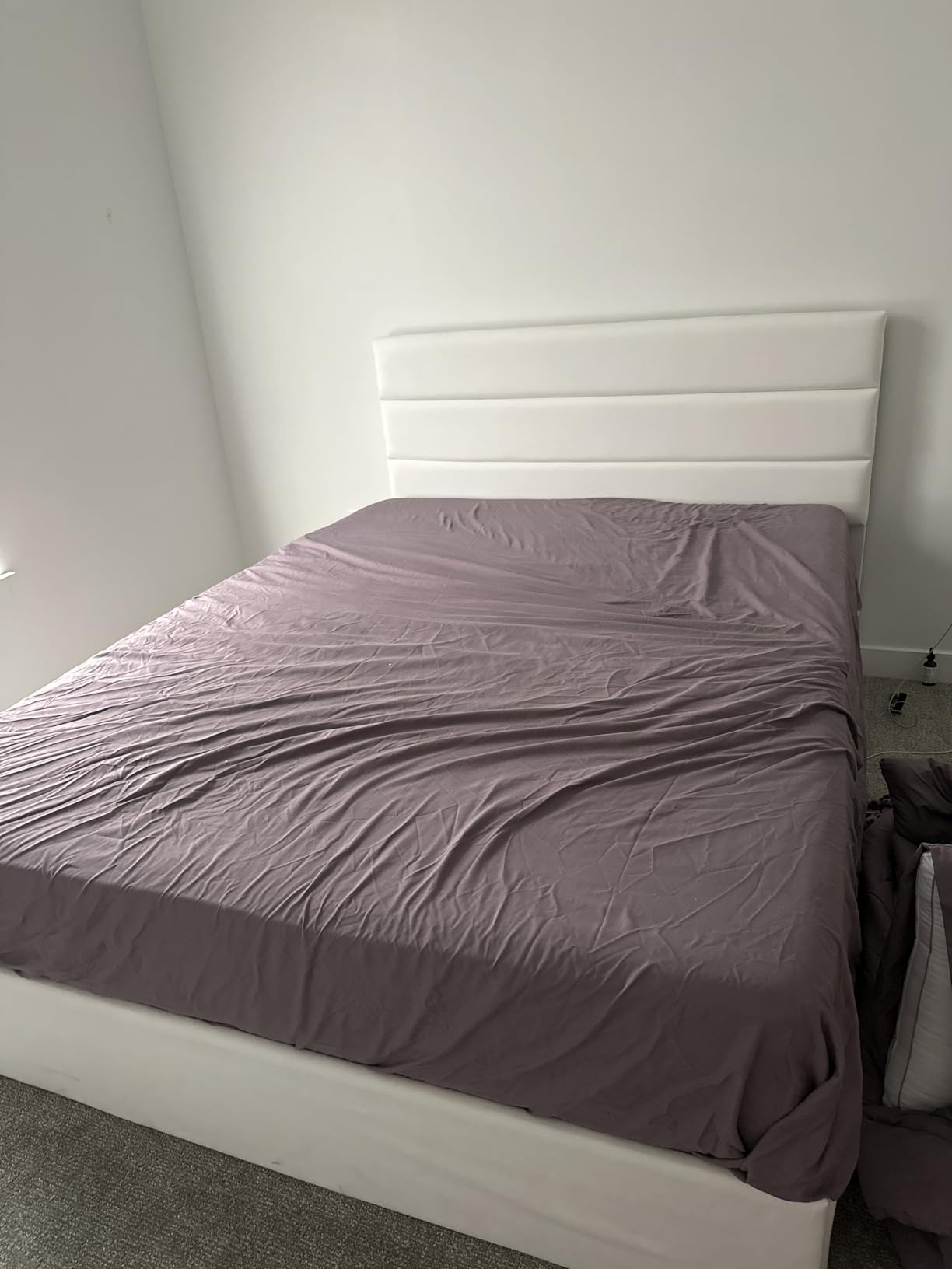 Allewie Modern Queen Size Platform Bed Frame with 4 Storage Drawers | Velvet Upholstered Headboard, Wooden Slats Support, Upholstered Mattress Foundation/No Box Spring Needed/Easy Assembly, White customer photo 2