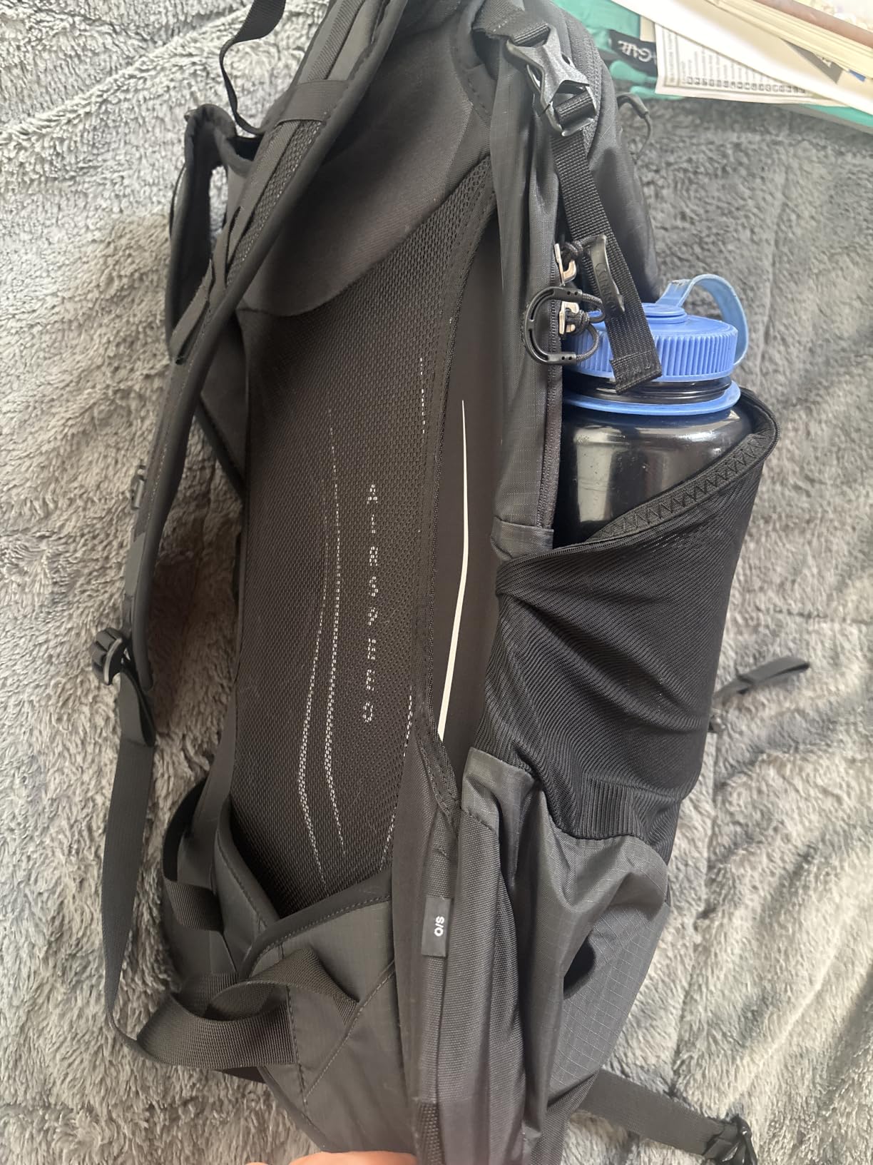 Osprey Hikelite 28L Durable Hiking Backpack - Travel Daypack with Rain Cover for Men and Women, Cascade Blue customer photo 2