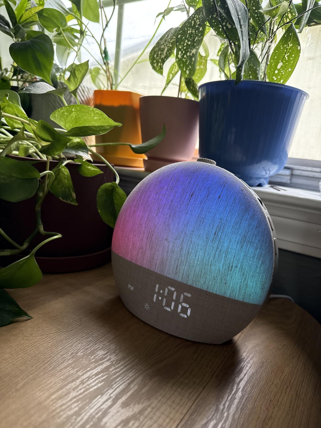 Geuuap Sunrise Alarm Clock White Noise Sound Machine for Bedroom | Natural Wake-Up Light with 30 Soothing Sleep Aids, Bluetooth Speaker, Dimmable Clock, Screen-Free Design for Baby Adults Kids-Khaki customer photo 1